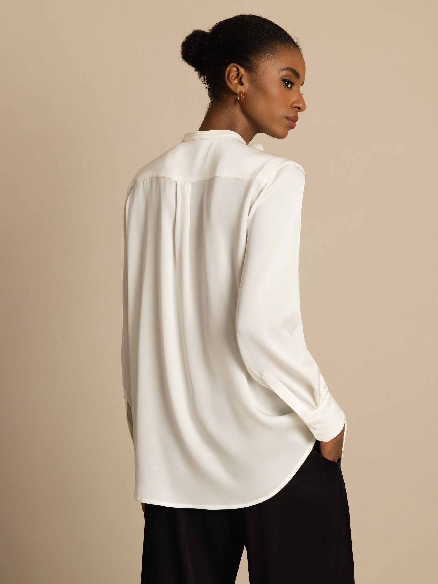 [Valkoinen] SilkSilky-FI 19Momme Silkki Pitkähihainen Pystykaulus Pusero 002