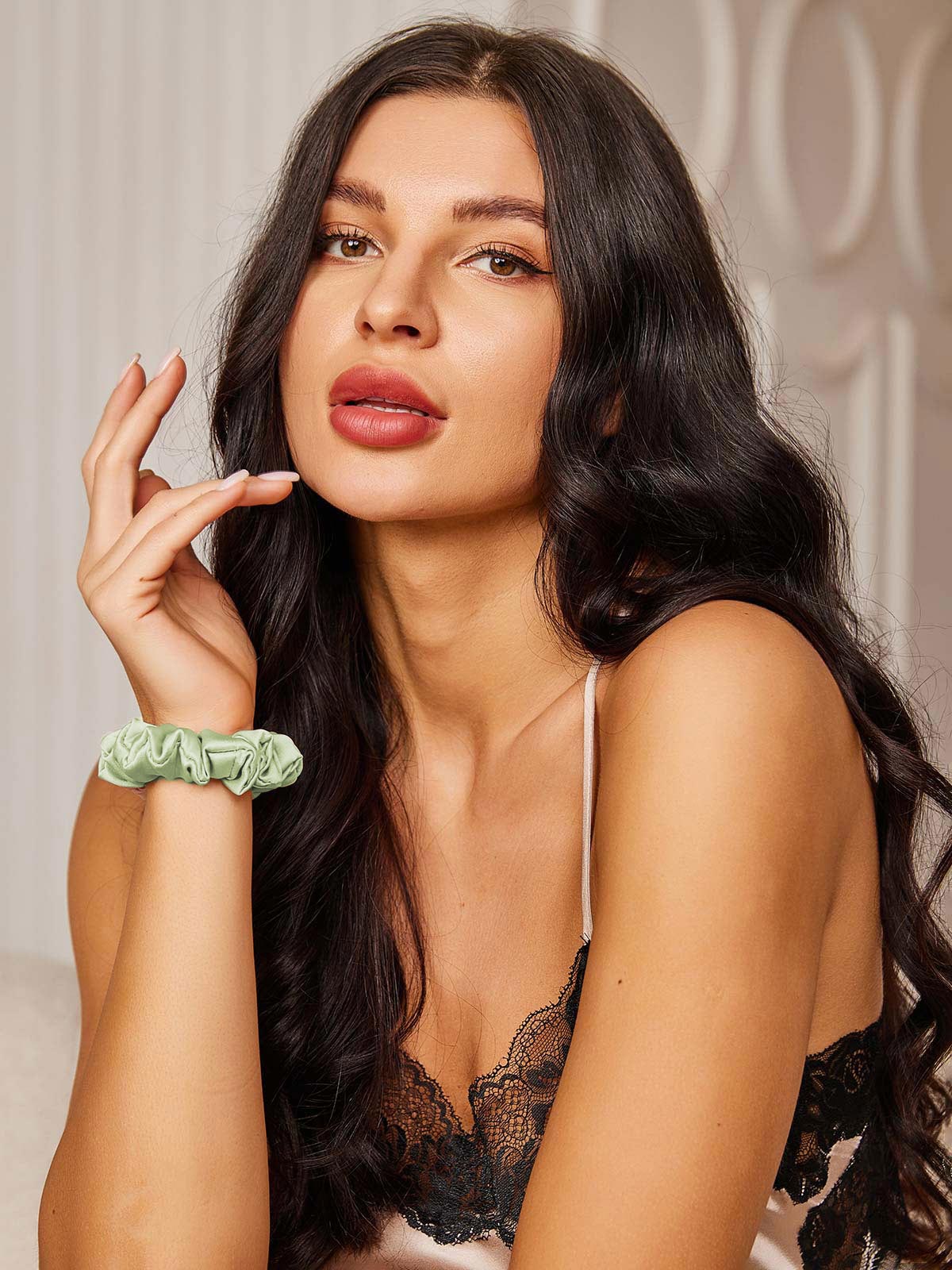 [Vaaleanvihreä] SilkSilky-FI Scrunchie 003,