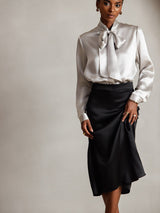 [Vaalean Harmaa] SilkSilky-FI Long Sleeve Tie Neck Naisten Puserot 001