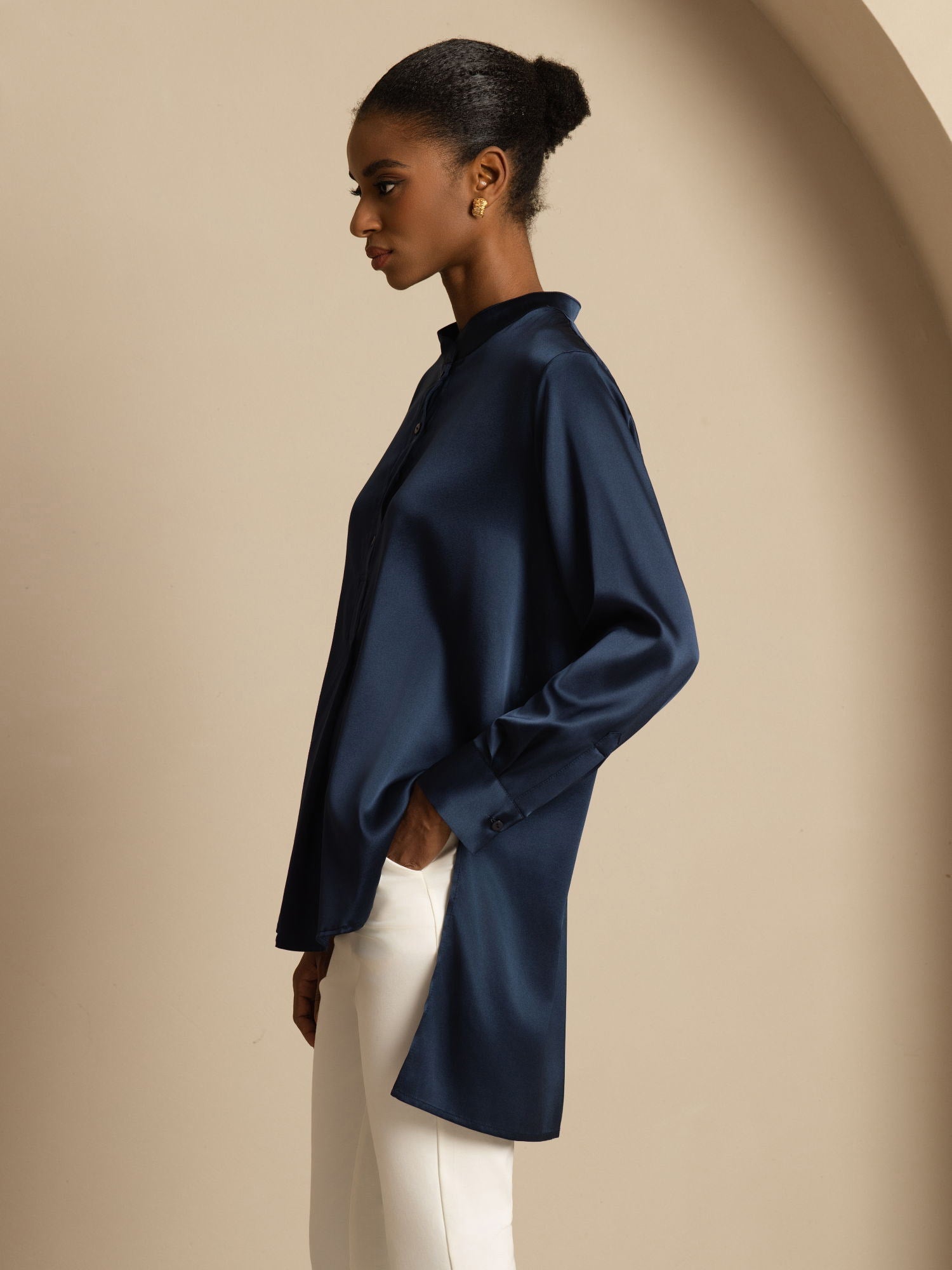 [Tummansininen] SilkSilky-FI 19Momme Silkki Pitkähihainen Pystykaulus Pusero 003