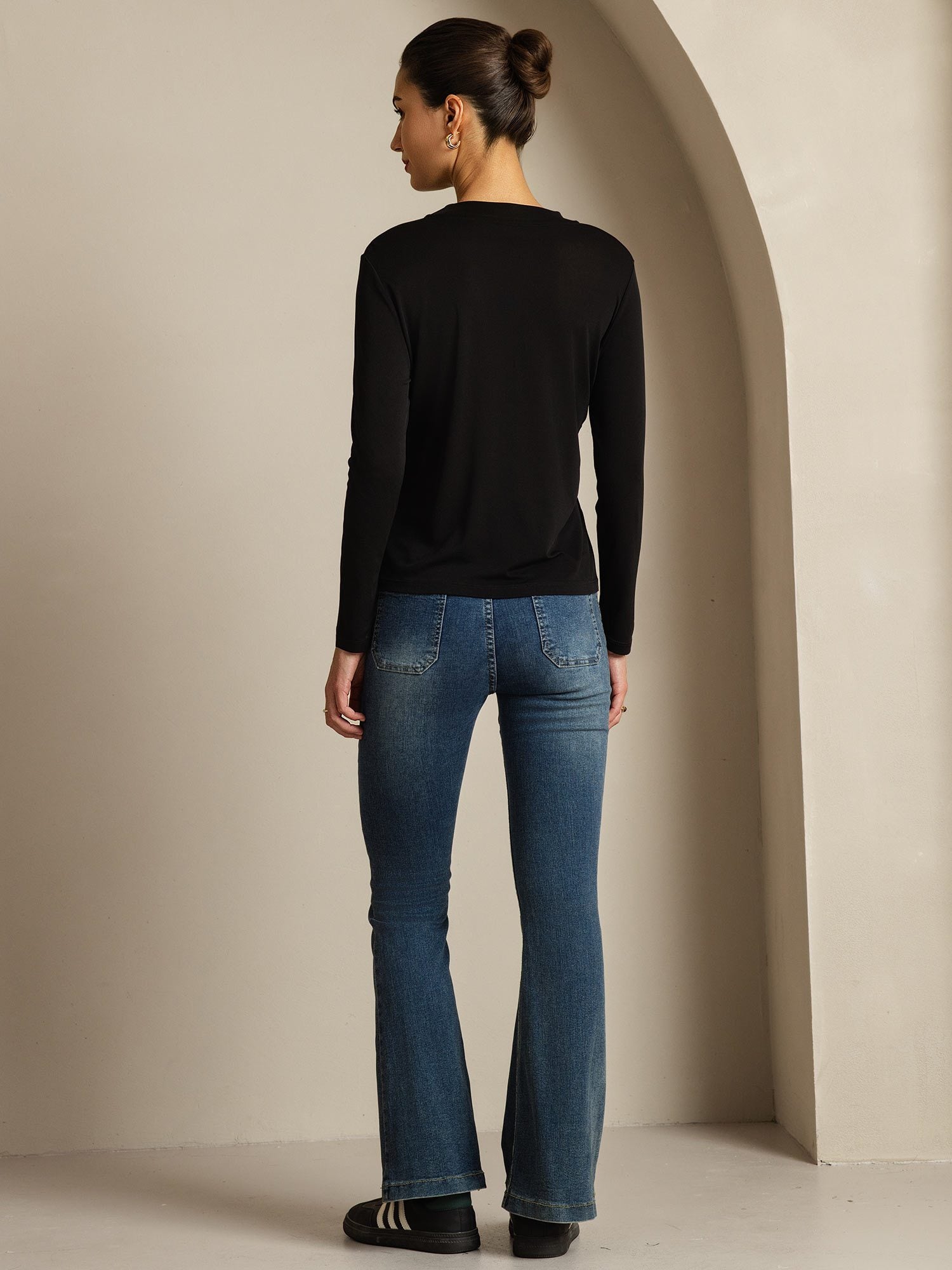 [Musta] SilkSilky-FI Womens T-Shirt 005