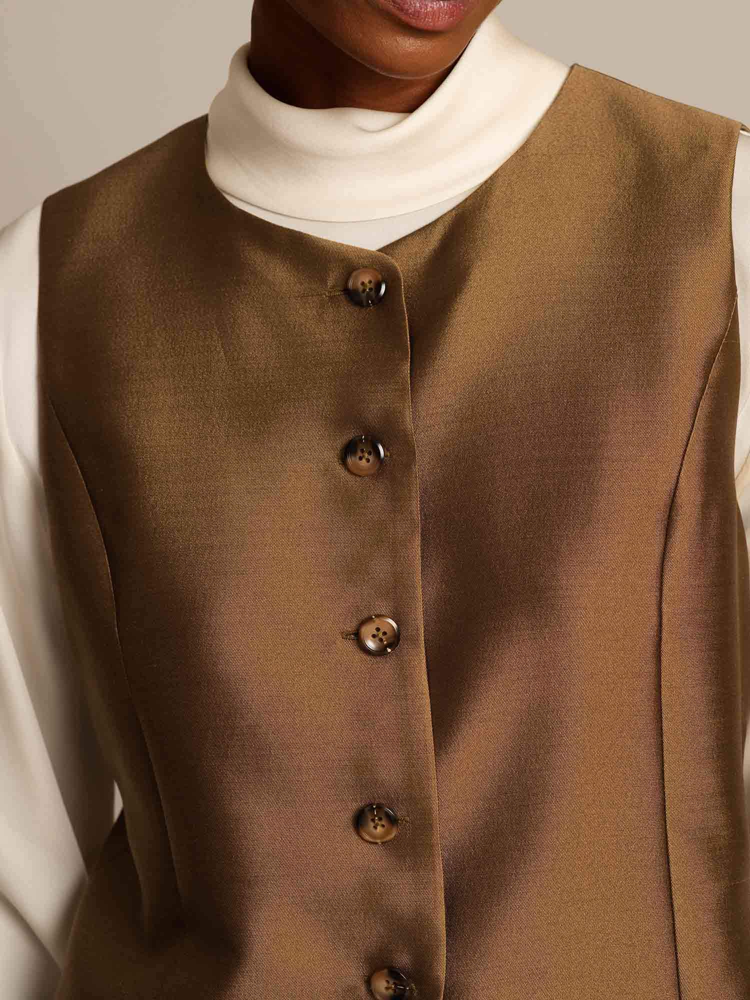 [Pronssi] SilkSilky-FI 32Momme Silk-Wool Blend Womens Vest 004,