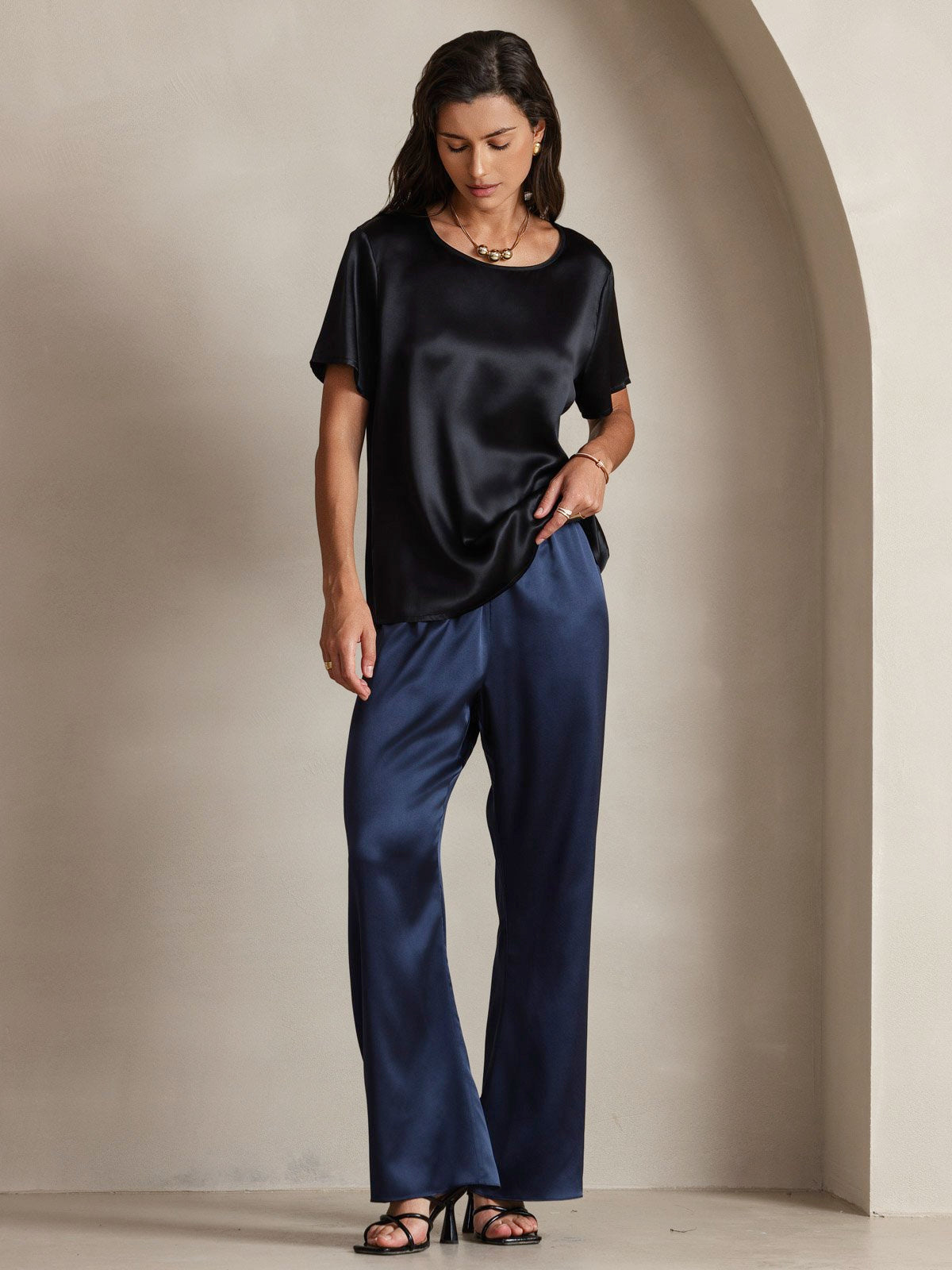 SilkSilky-FI Womens T-Shirt Musta 006