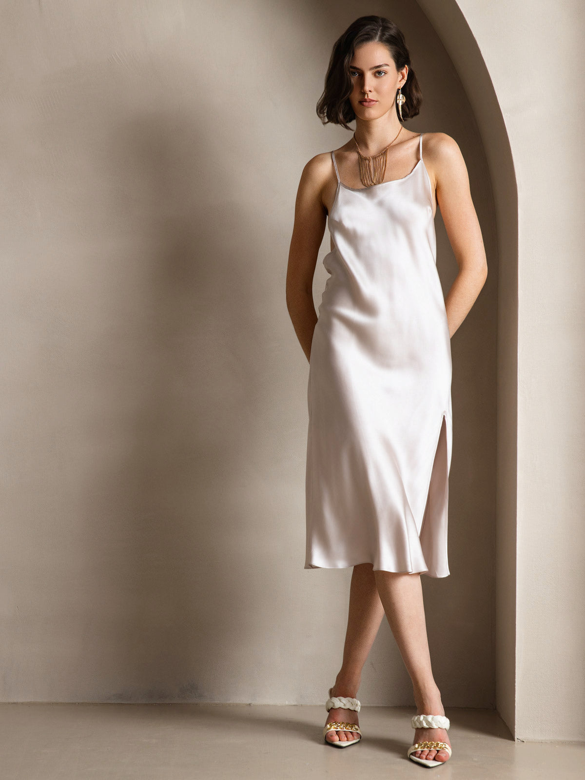 [Beige] SilkSilky-FI Dress 001