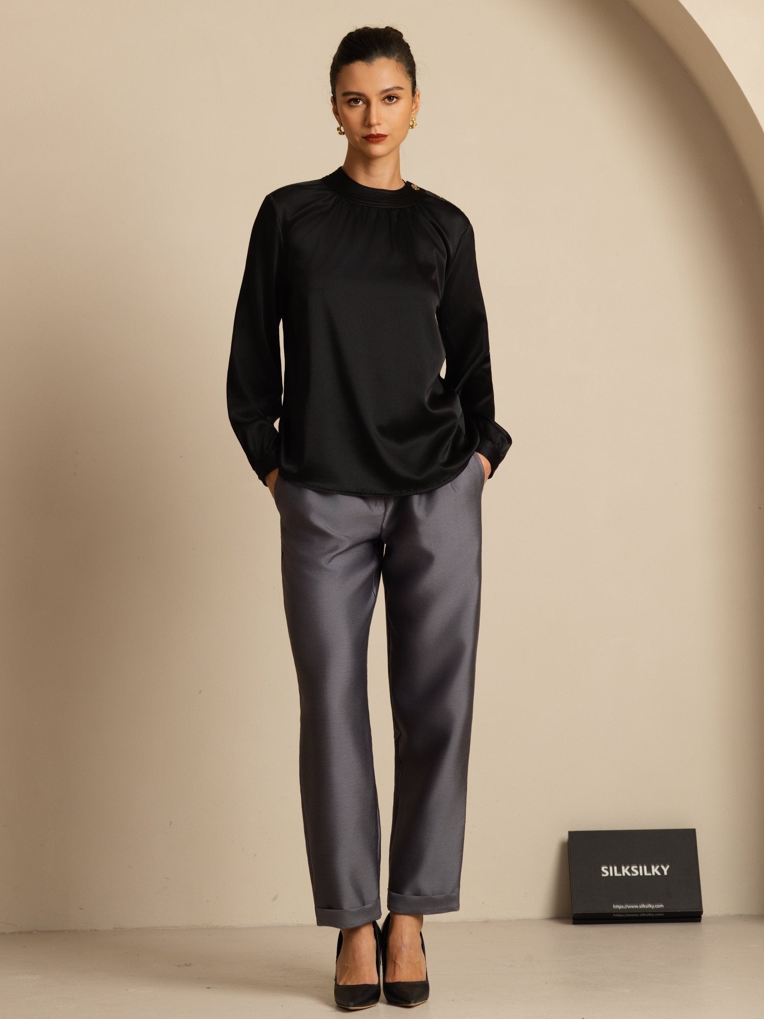 [Musta] SilkSilky-FI 19Momme Silkki Pitkähihainen Pyöreä Pääntie Pusero 008