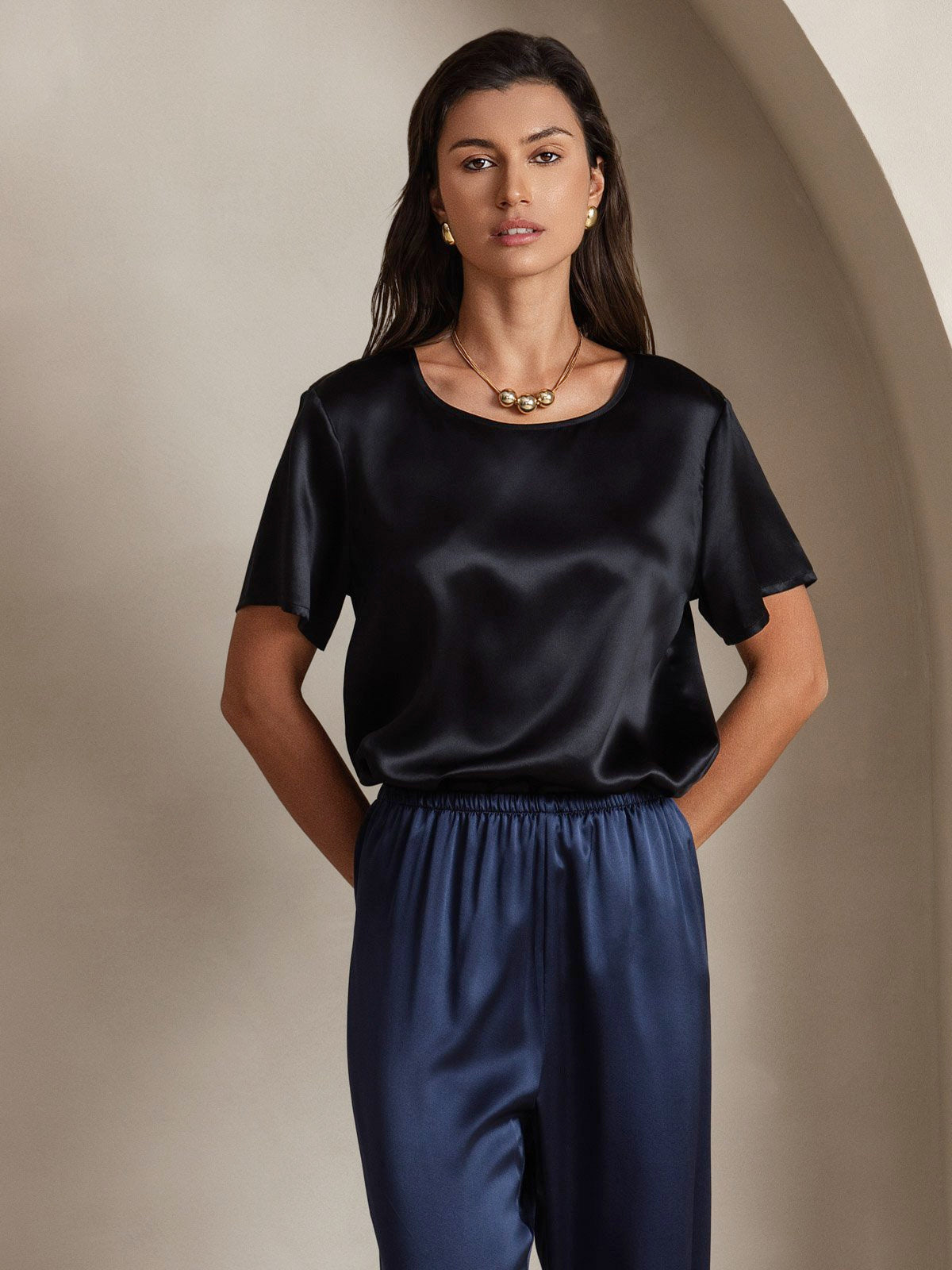 SilkSilky-FI Womens T-Shirt Musta 005