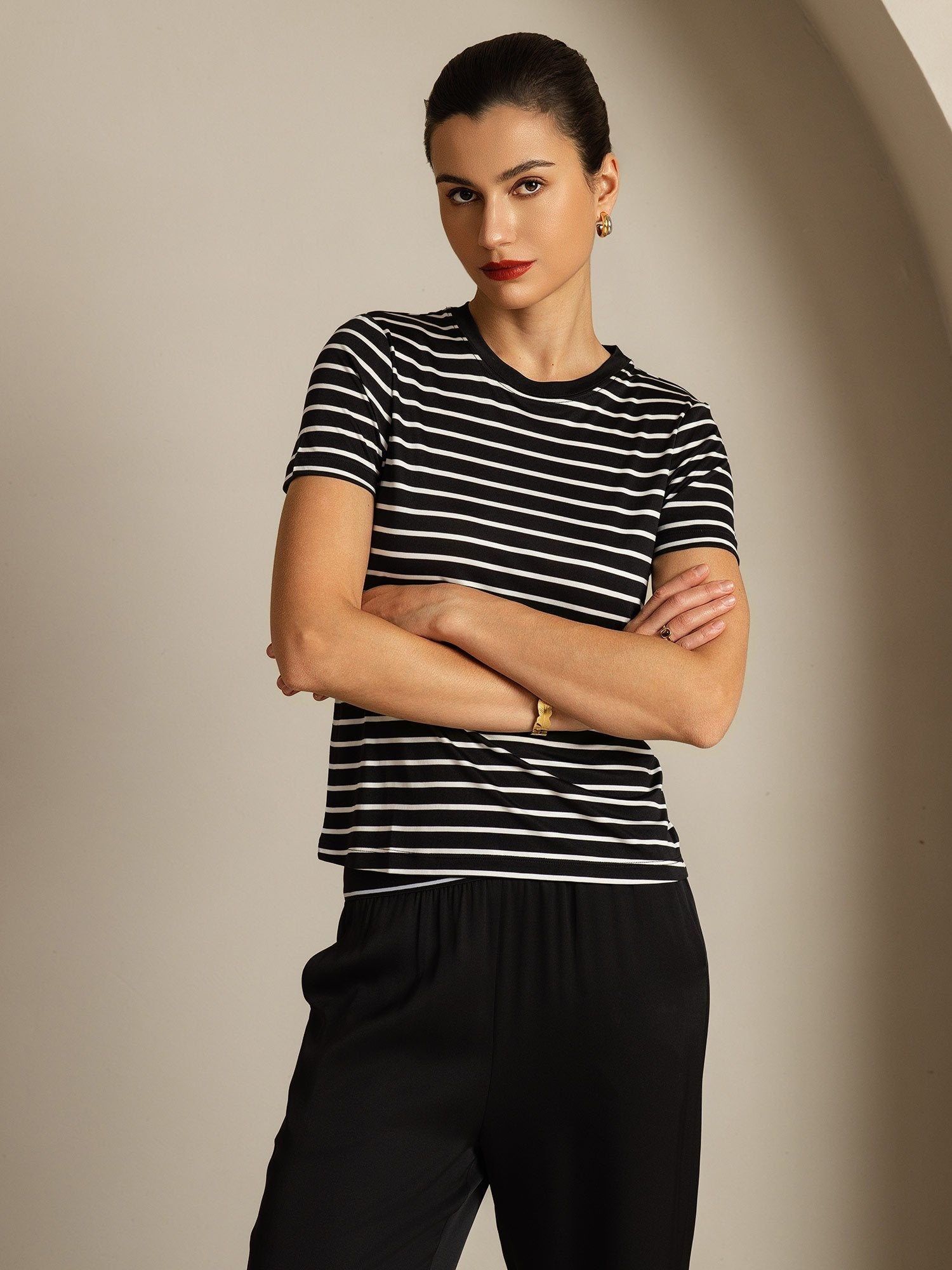 [MustaRaita] SilkSilky-FI Womens T-Shirt 005