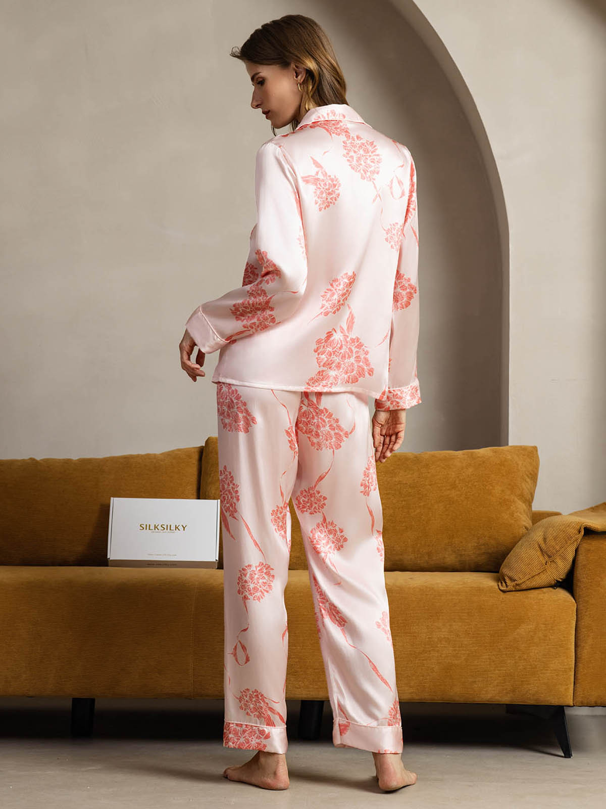 [Korallikukat] SilkSilky-FI Womens Pajamas 002