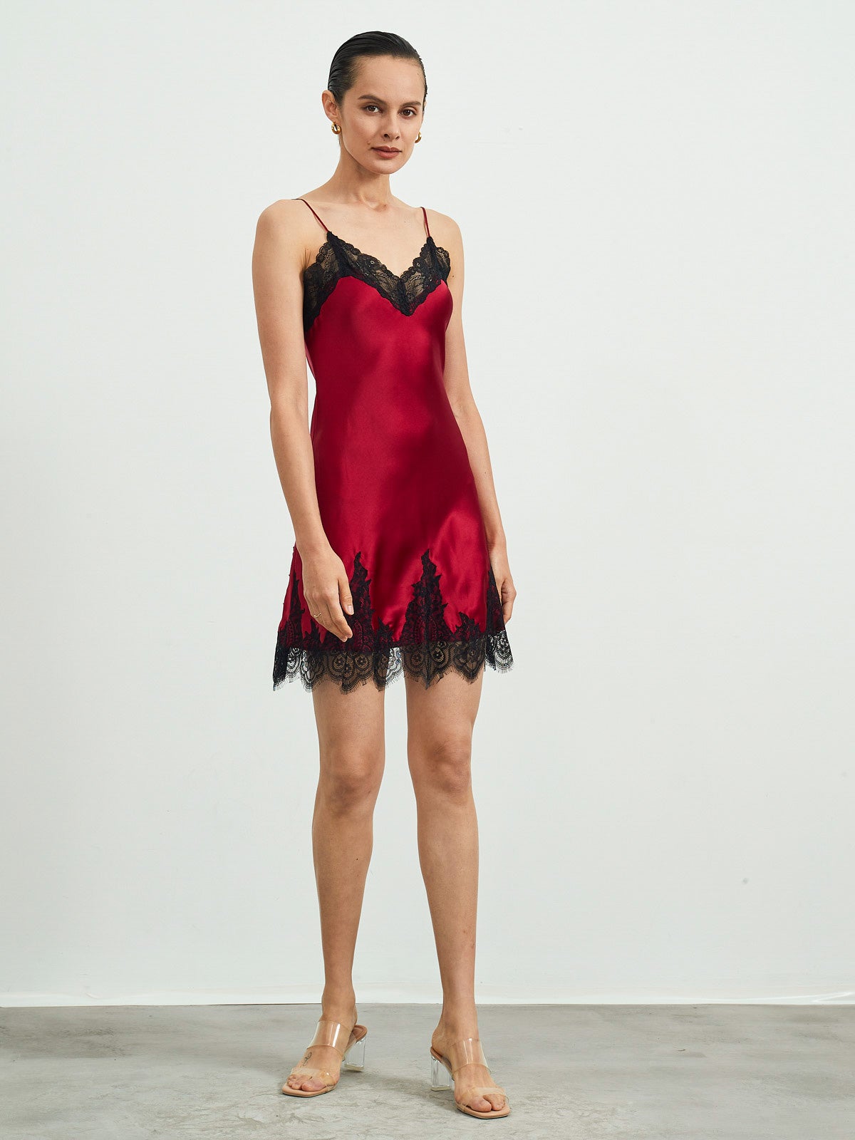 [Tummanpunainen] SilkSilky-FI Pure Silk Sleeveless V Neck Yöpaita 005