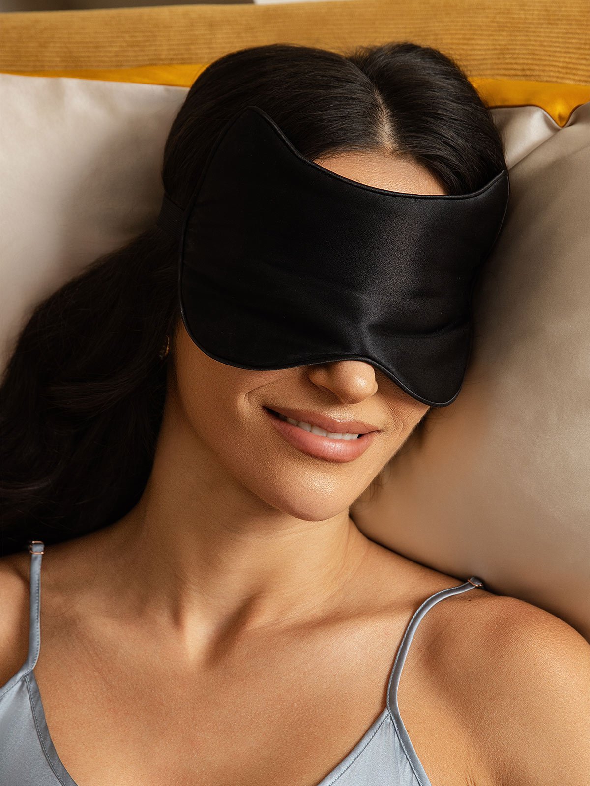 [Musta] SilkSilky-FI Eye Mask 001