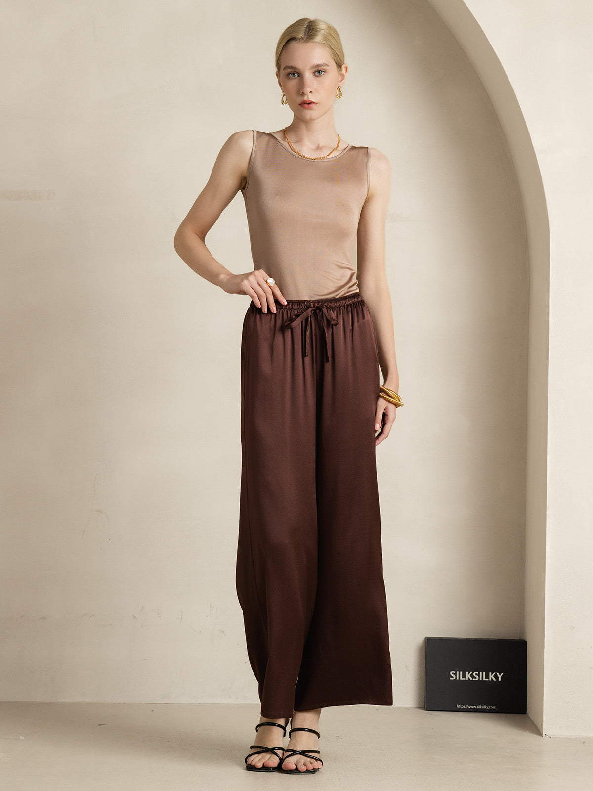 [Kahvi] SilkSilky-FI Womens T-Shirt 008