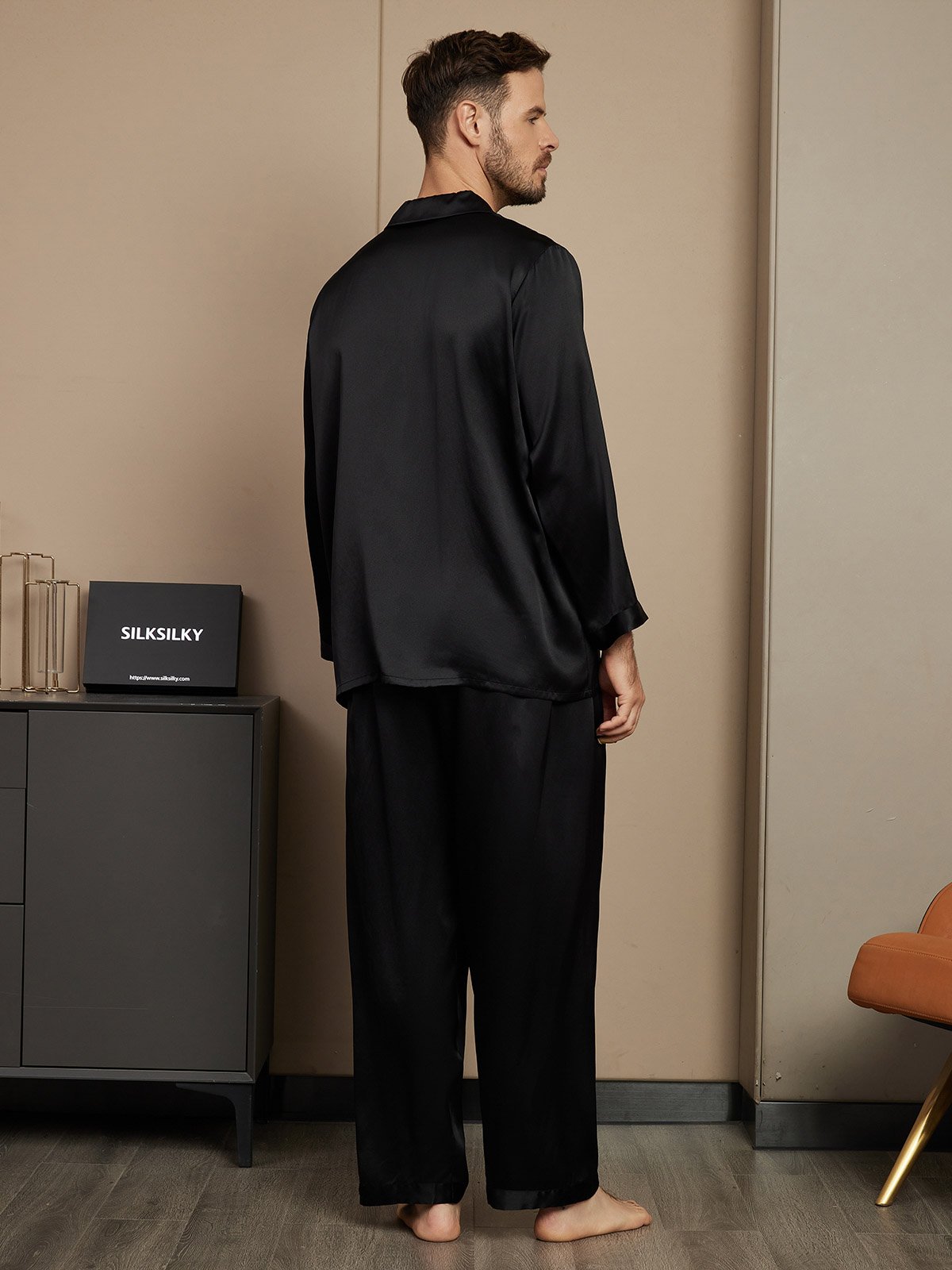 [Musta] SilkSilky-FI Mens Pajamas 002