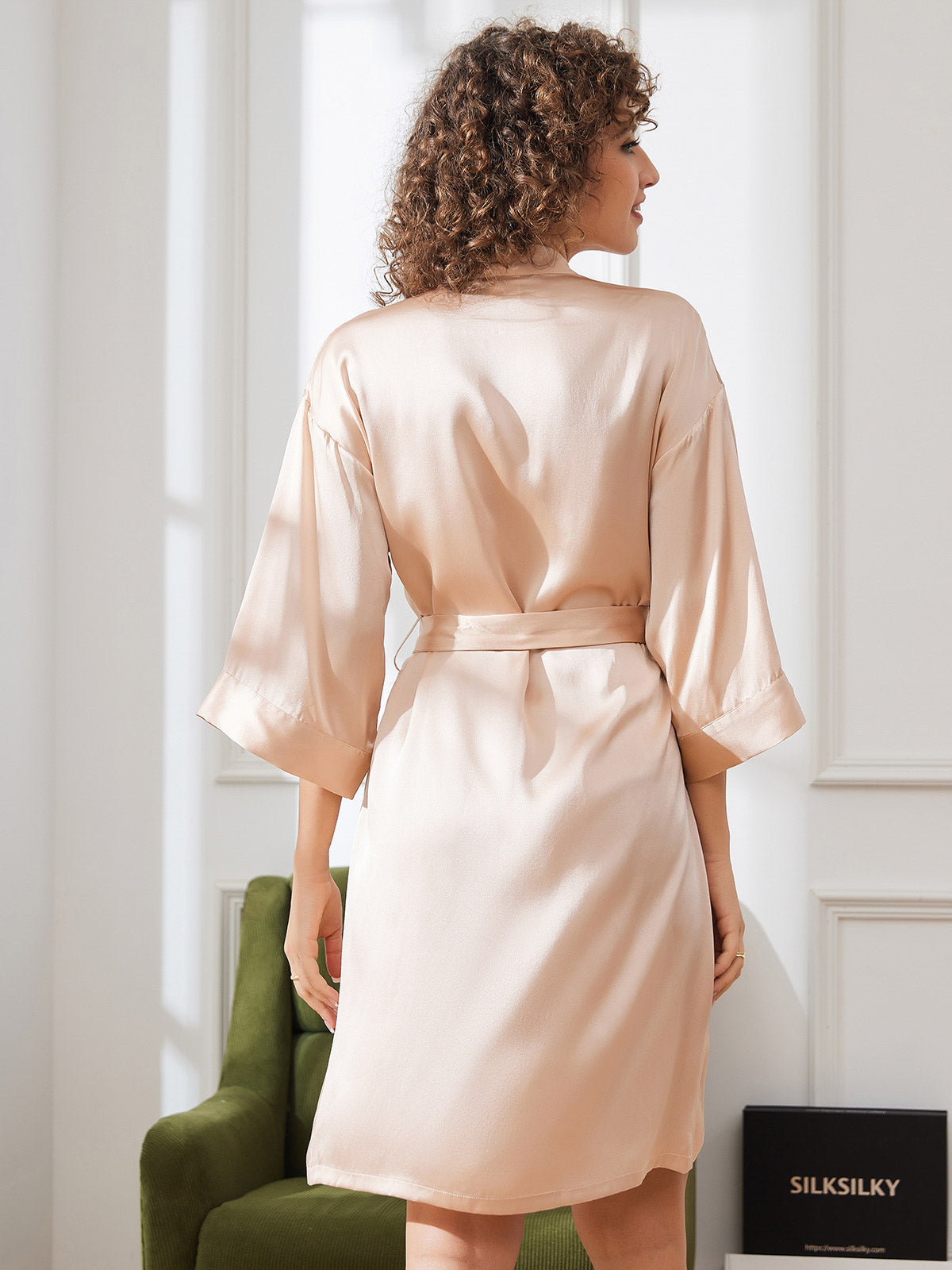 [Samppanja] SilkSilky-FI Womens Robe 002