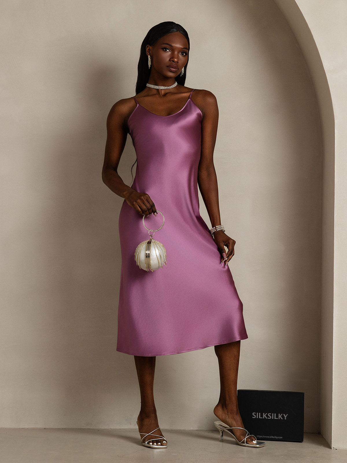 [Tumma Violetti] SilkSilky-FI Pure Silk Sleeveless Round Neck Yöpaita 006