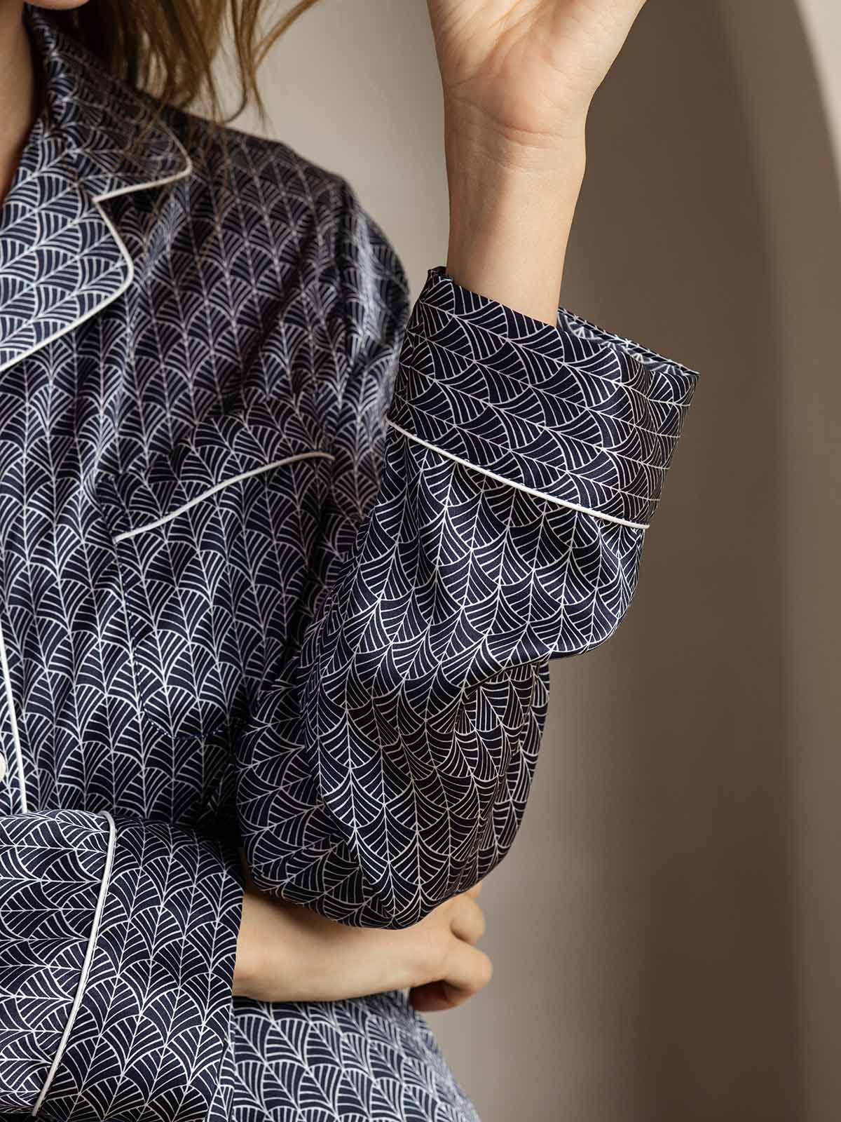 [Laivasto Ginkgo] SilkSilky-FI Womens Pajamas 007