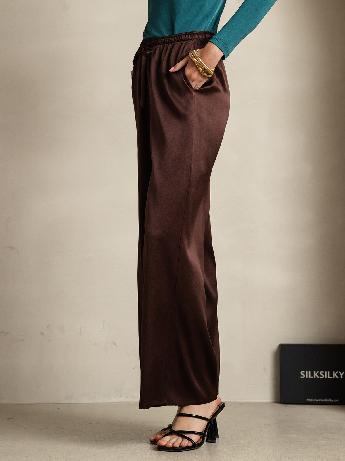 [Kahvi] SilkSilky-FI Womens Pants 005