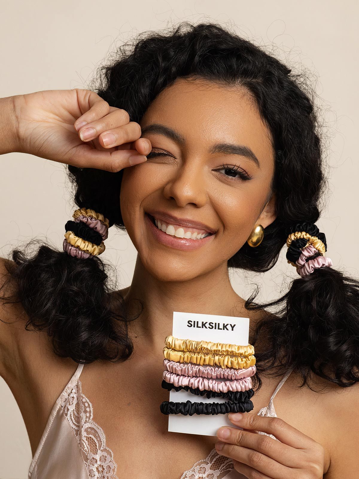 [Group] SilkSilky-FI Scrunchie 001