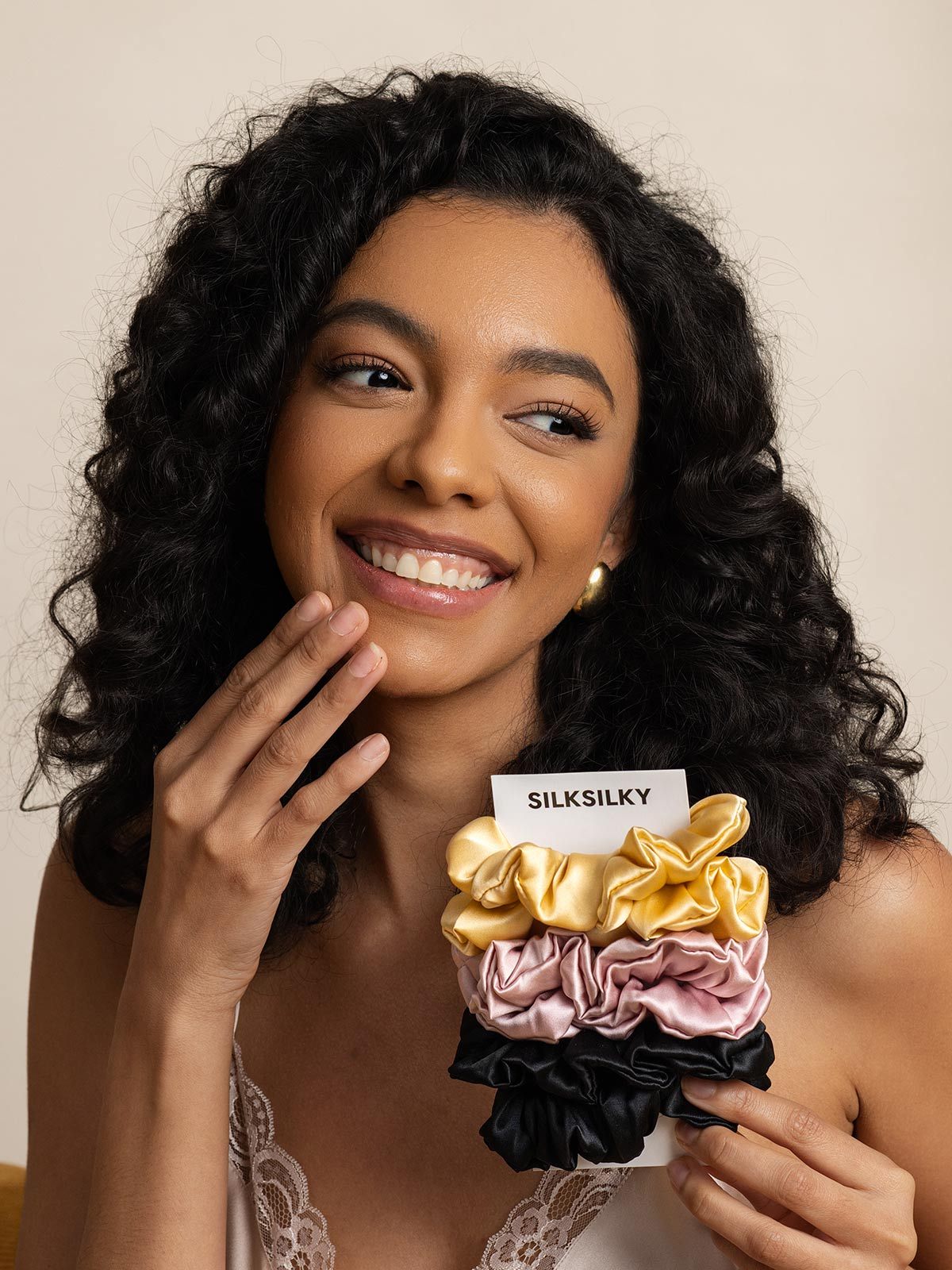 [Group] SilkSilky-FI Scrunchie 002
