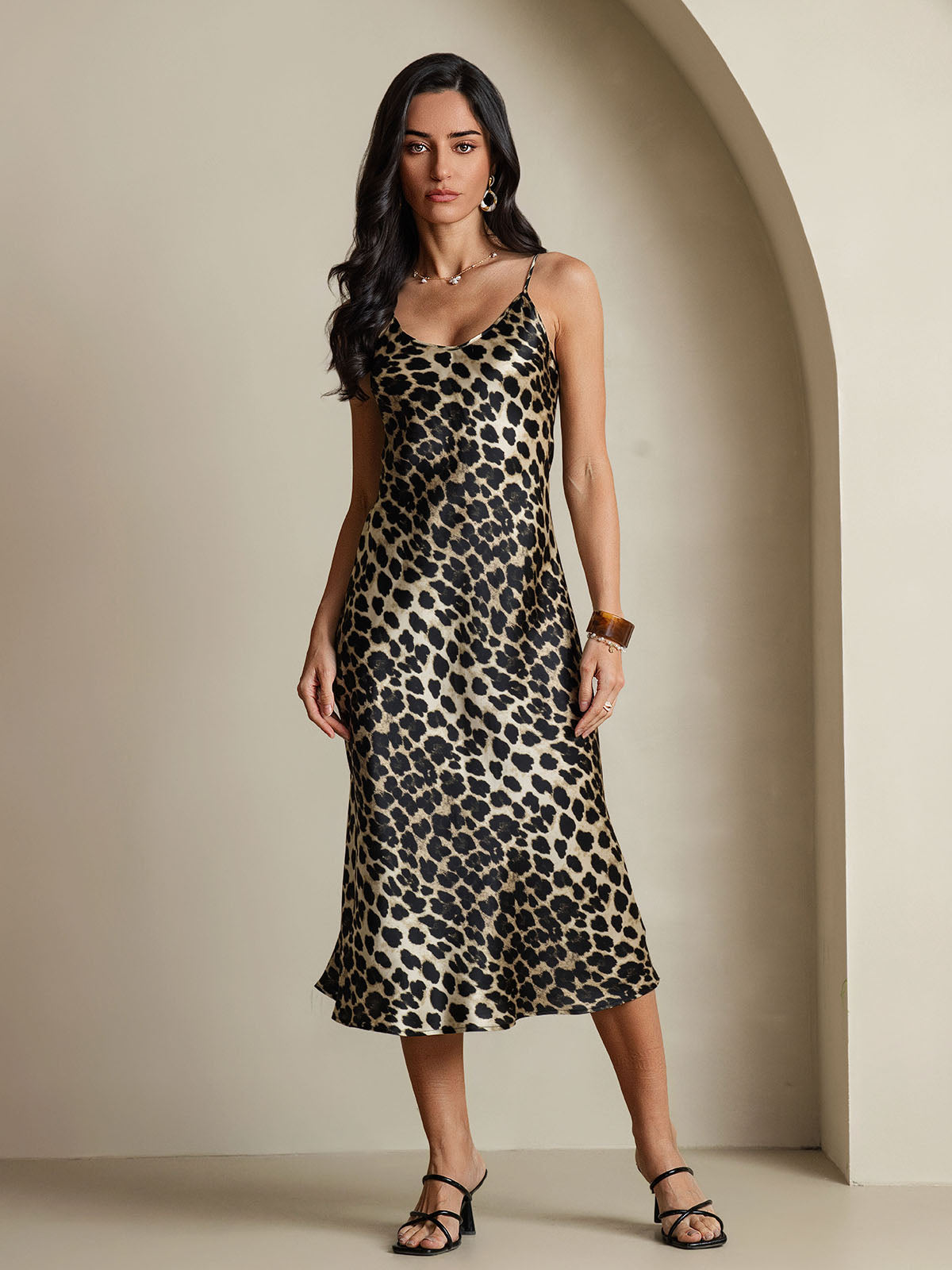 [Leopardi] SilkSilky-FI Spaghetti Strap V Neck Mekko 001