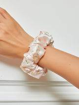 [Vaalea Pinkki] SilkSilky-FI 19Momme Scrunchie 001