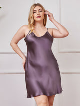 [Purppuranharmaa] SilkSilky-FI Spagettihihna V Pääntie Plus-koon Mekko 003