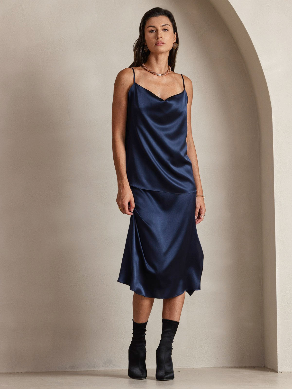 [Tummansininen] SilkSilky-FI 19Momme Camisoles 007