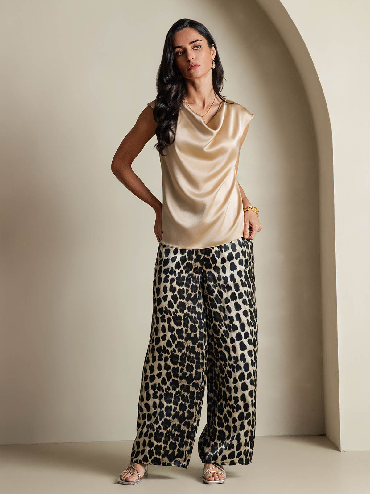 [Samppanja] SilkSilky-FI 19Momme Silk Sleeveless Cowl Neck Naisten T-paita 007