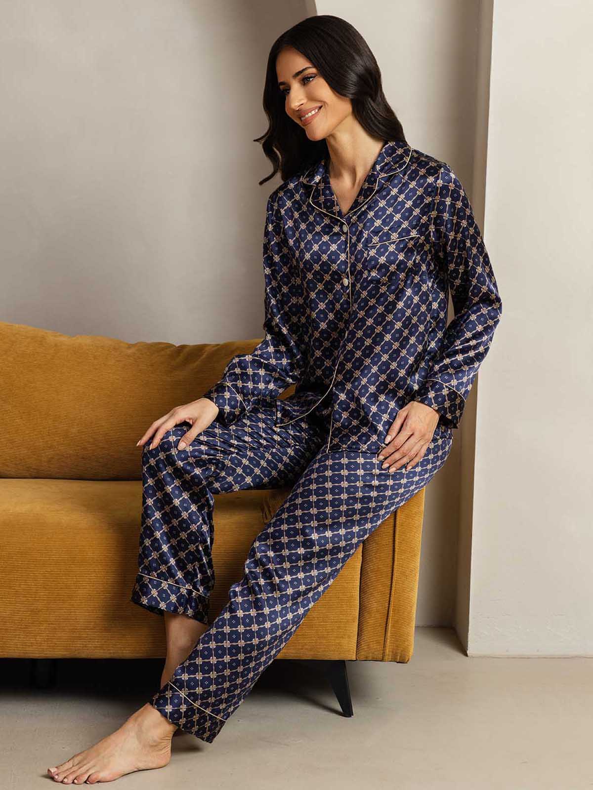 [Laivasto Ketju] SilkSilky-FI Womens Pajamas 003