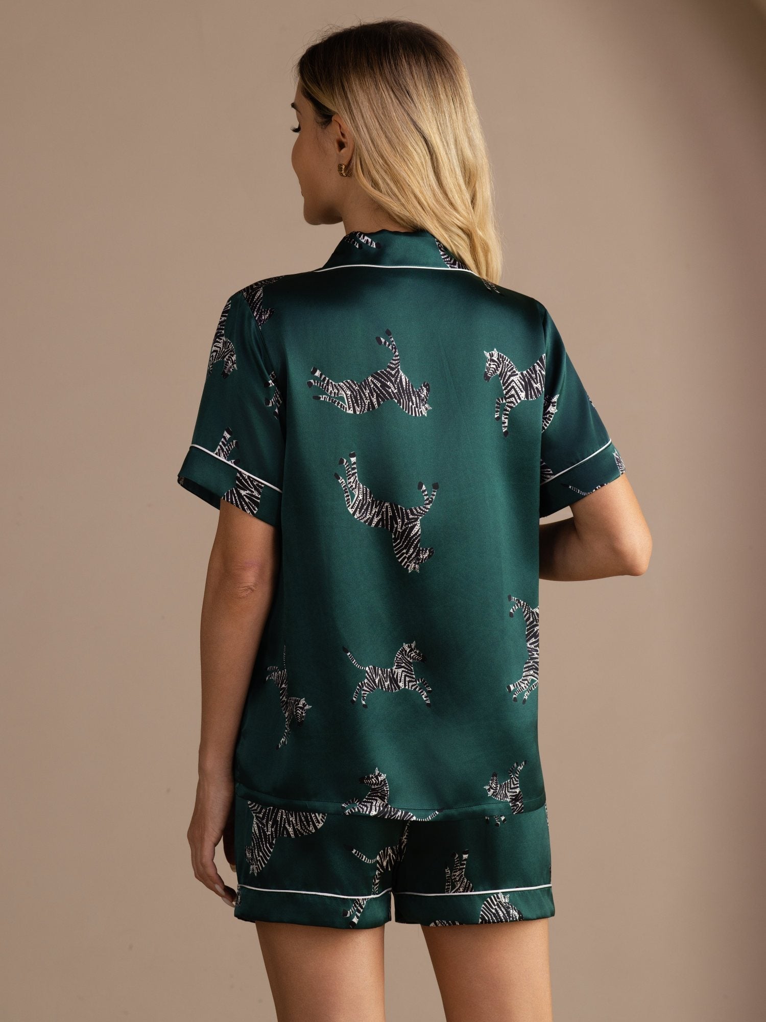 [Smaragdi Seepra] SilkSilky-FI Short Sleeve Lapel Collar Naisten Pyjamat 002
