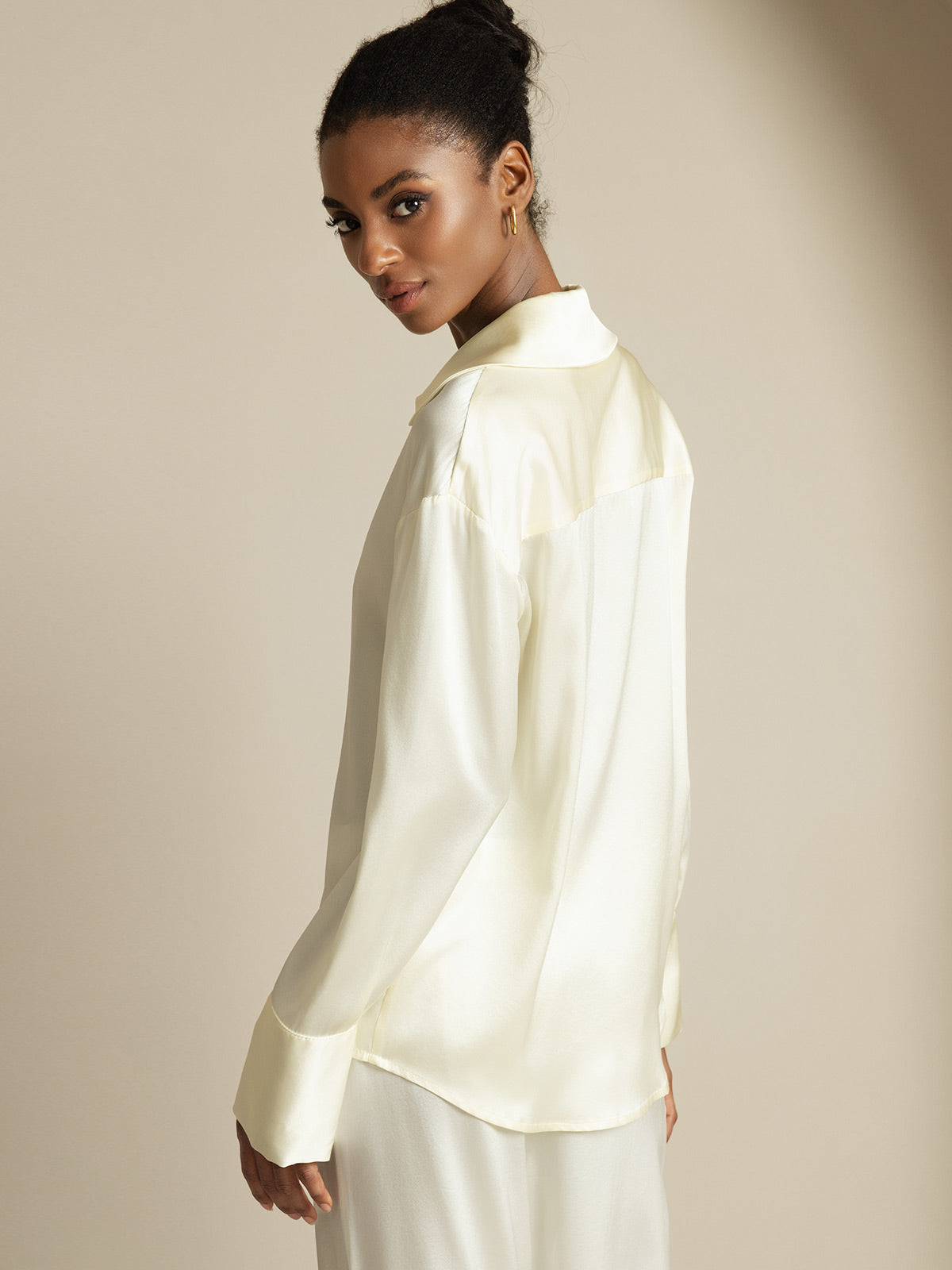 [Norsunluu] SilkSilky-FI 19Momme Notch Collar Naisten paita 002