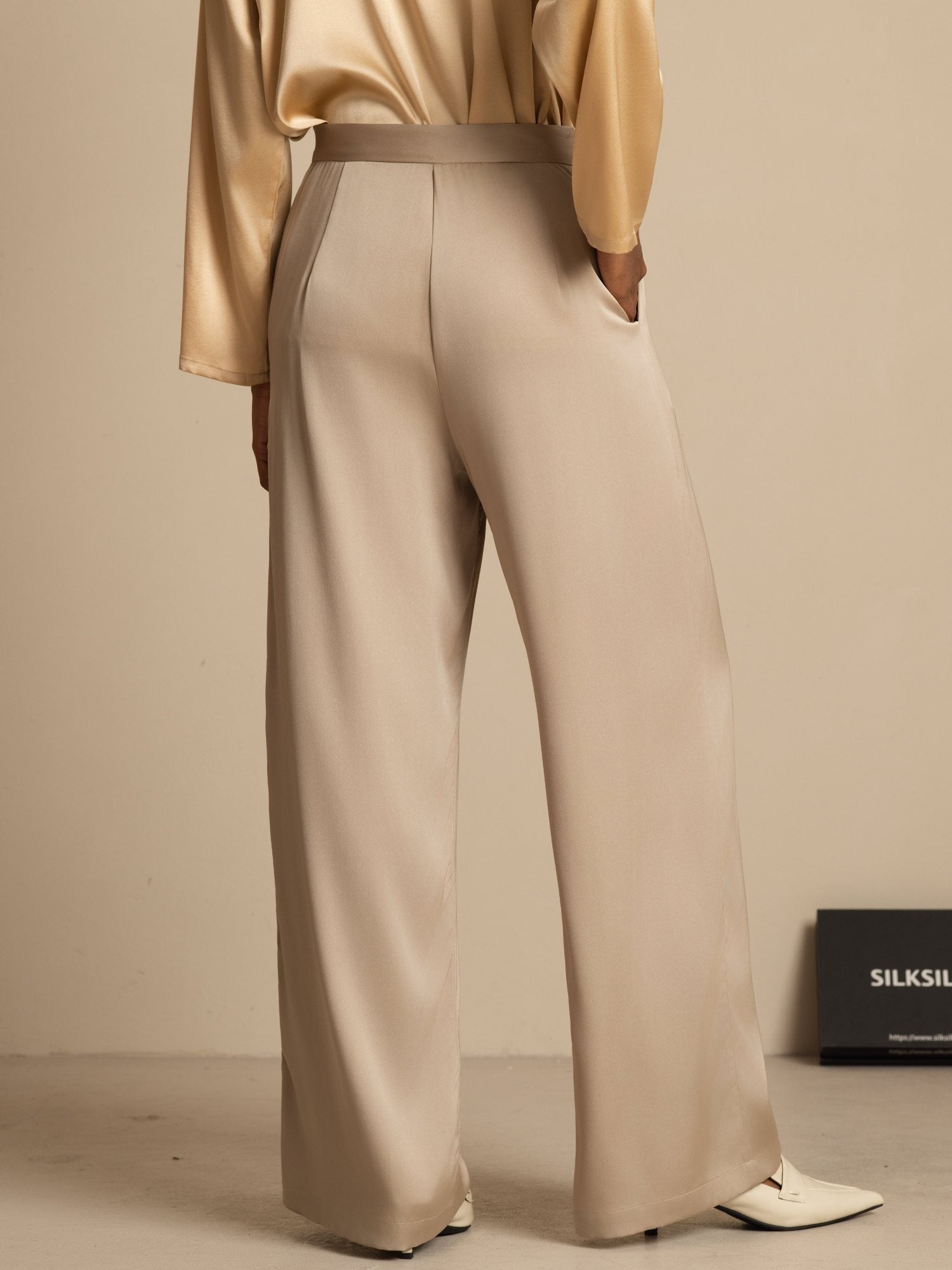 [Tan] SilkSilky-FI 19Momme Silkki Womens Pants 002
