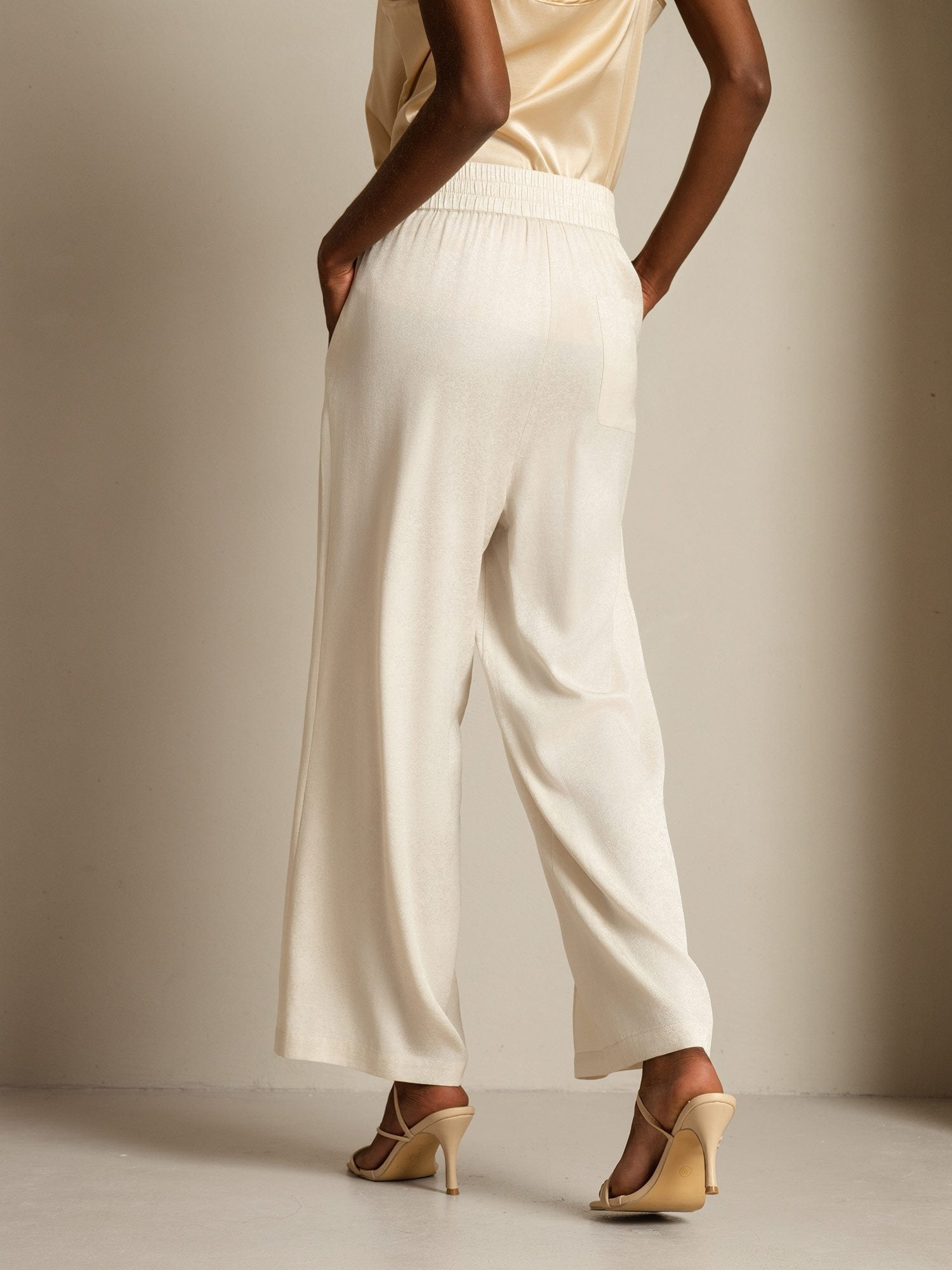 [Beige] SilkSilky-FI 22Momme Womens Pants 002,