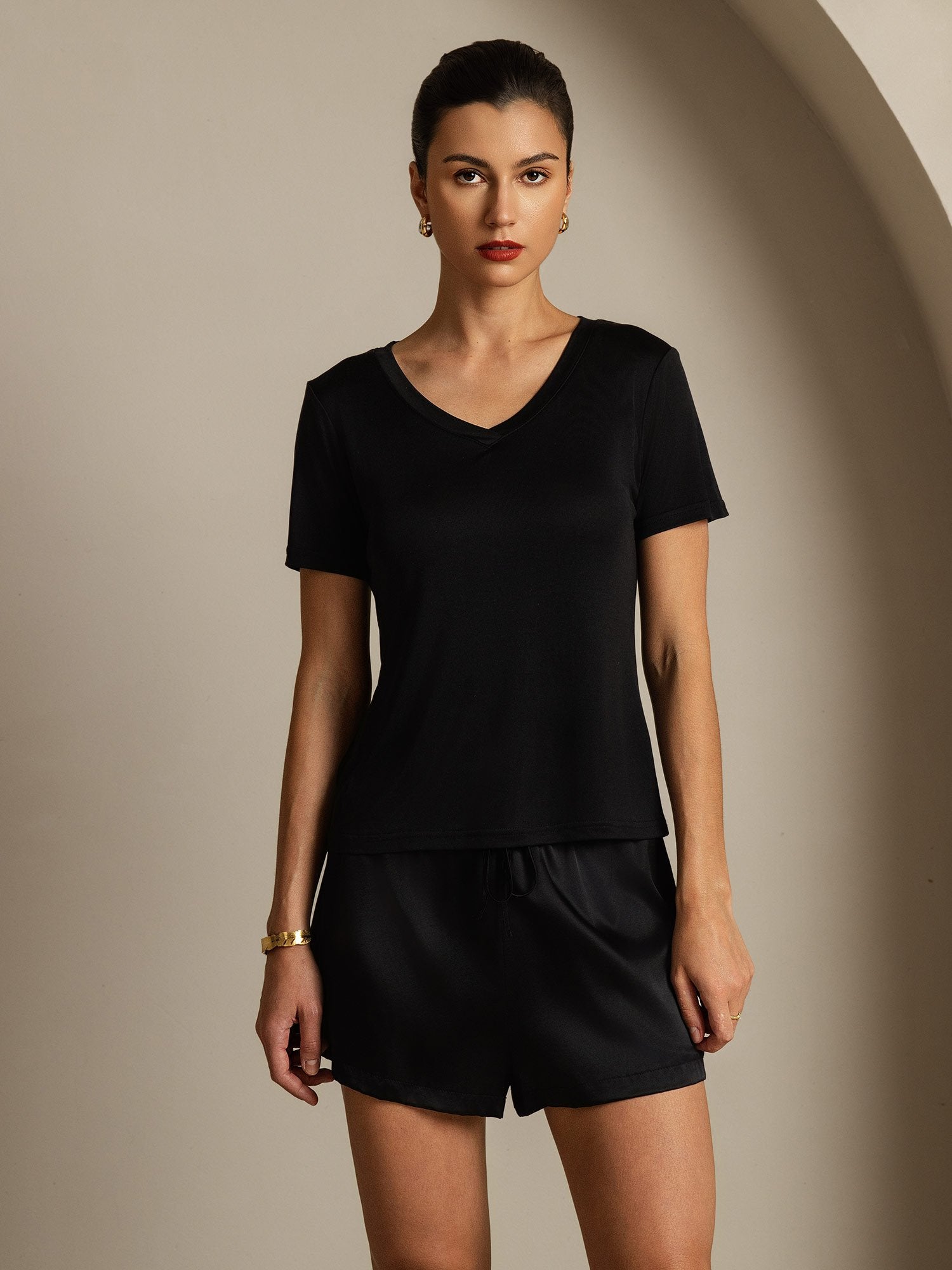 [Musta] SilkSilky-FI Womens T-Shirt 001