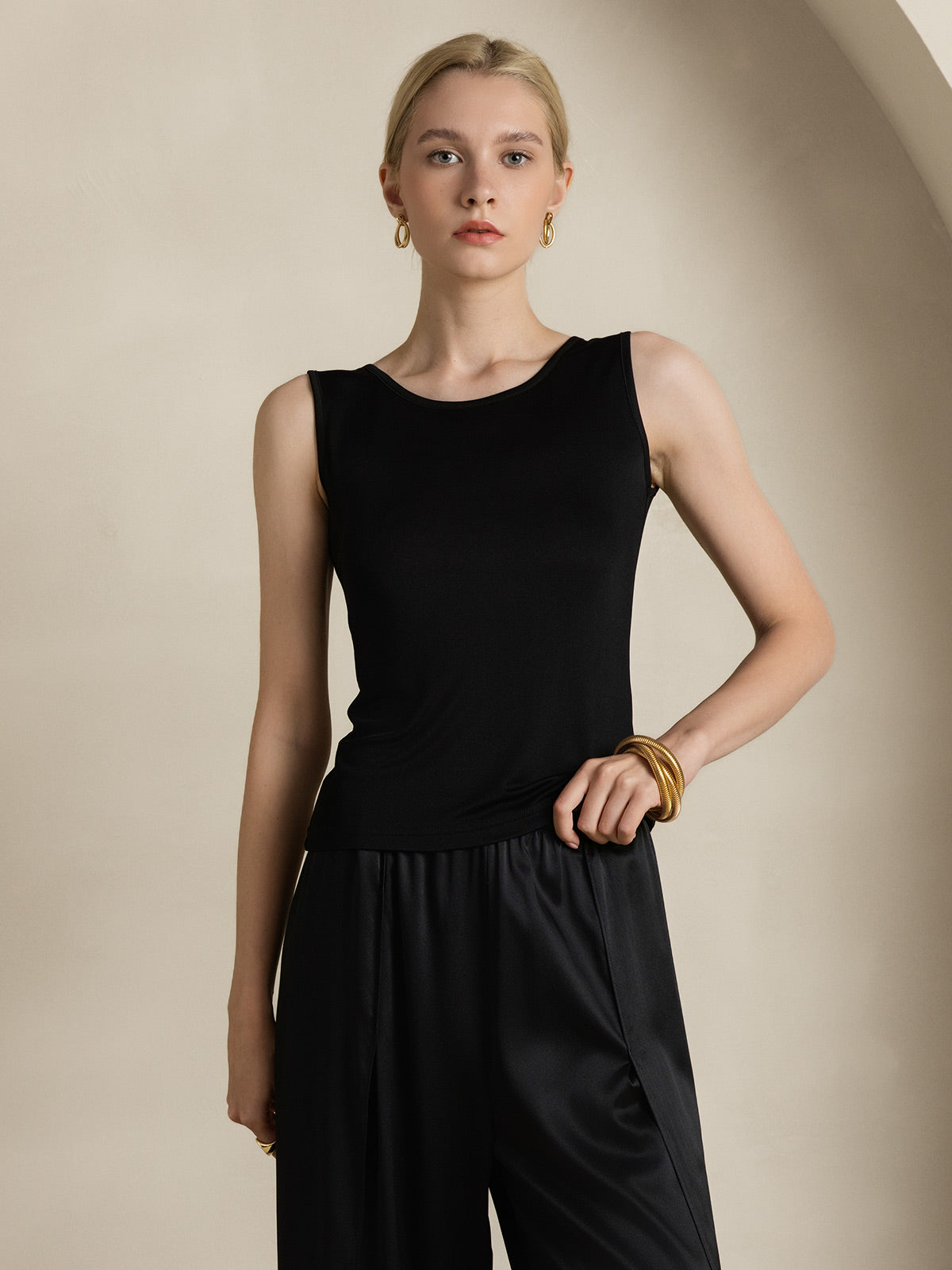 [Musta] SilkSilky-FI Womens T-Shirt 003