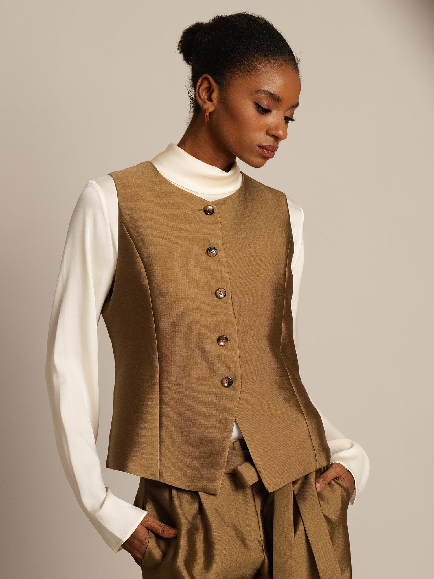 [Pronssi] SilkSilky-FI 32Momme Silk-Wool Blend Womens Vest 003,