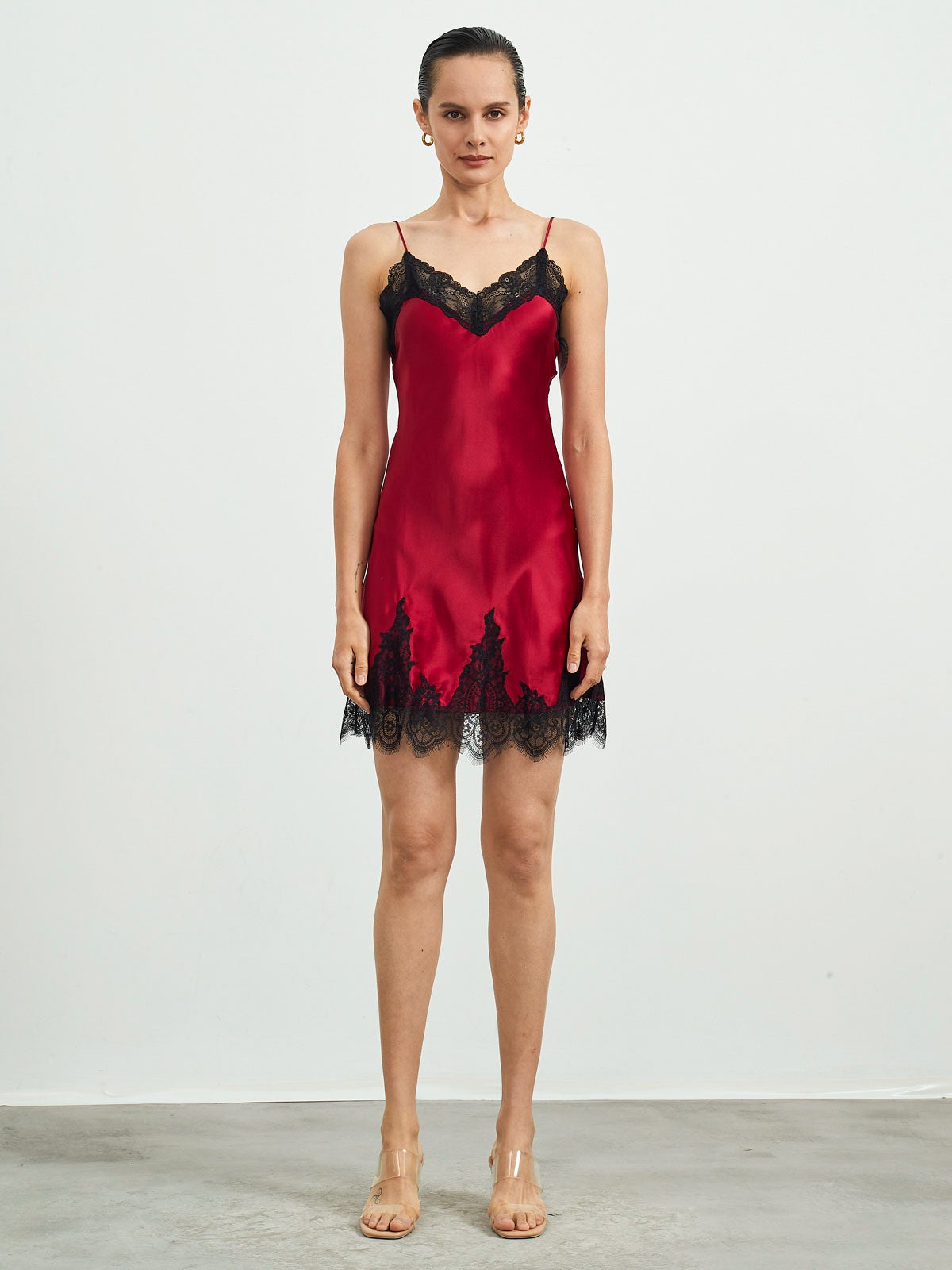 [Tummanpunainen] SilkSilky-FI Pure Silk Sleeveless V Neck Yöpaita 004