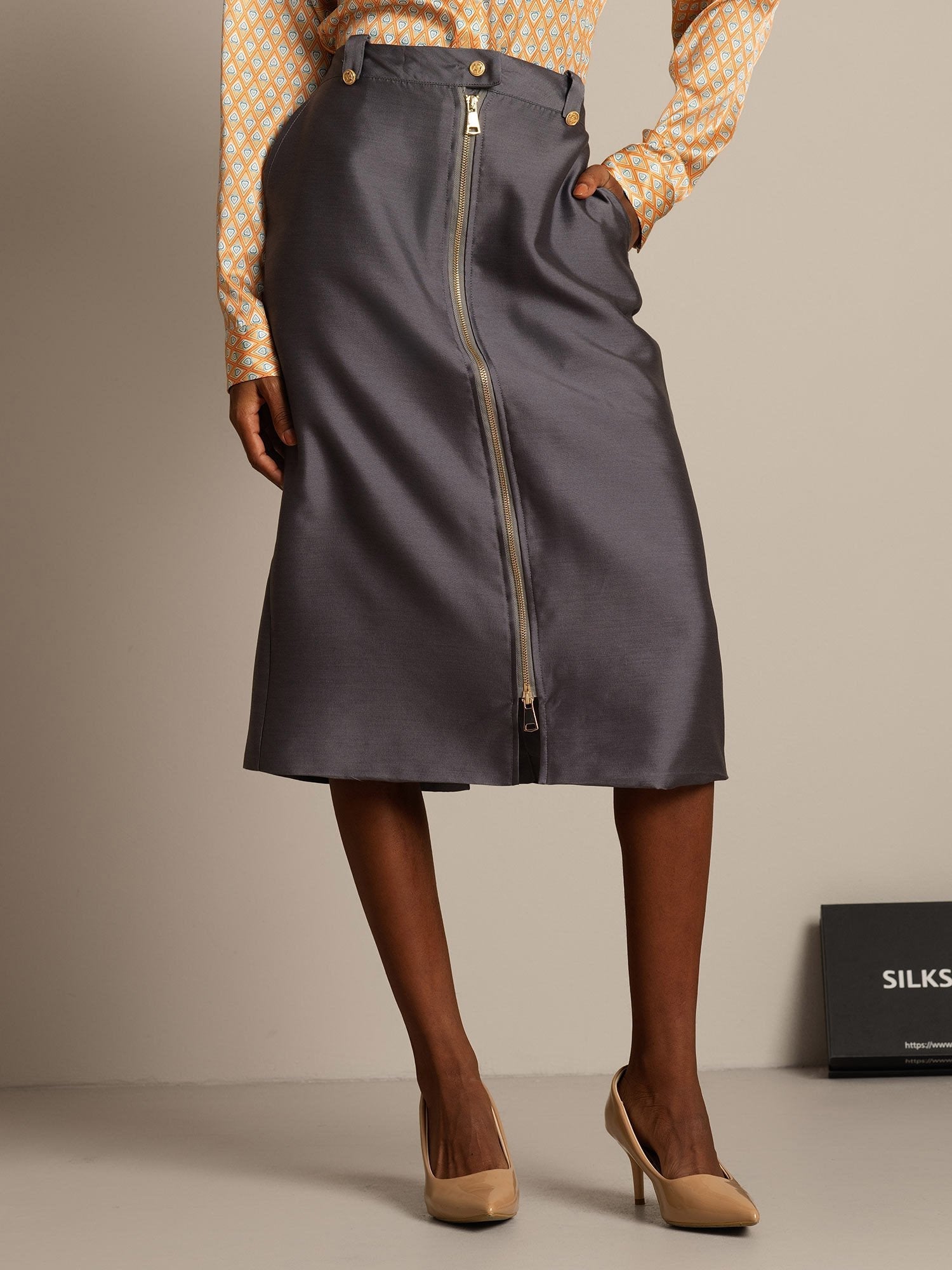 [Harmaa] SilkSilky-FI 32Momme Silk-Wool Blend Skirt 003,