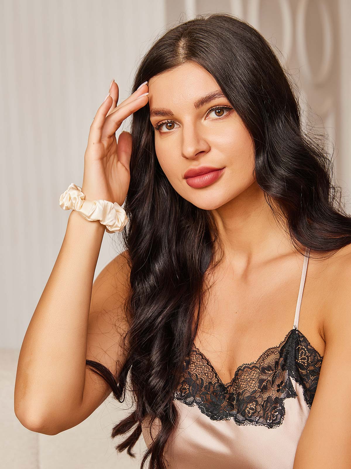 [Vaaleanbeige] SilkSilky-FI 19Momme Scrunchie 002