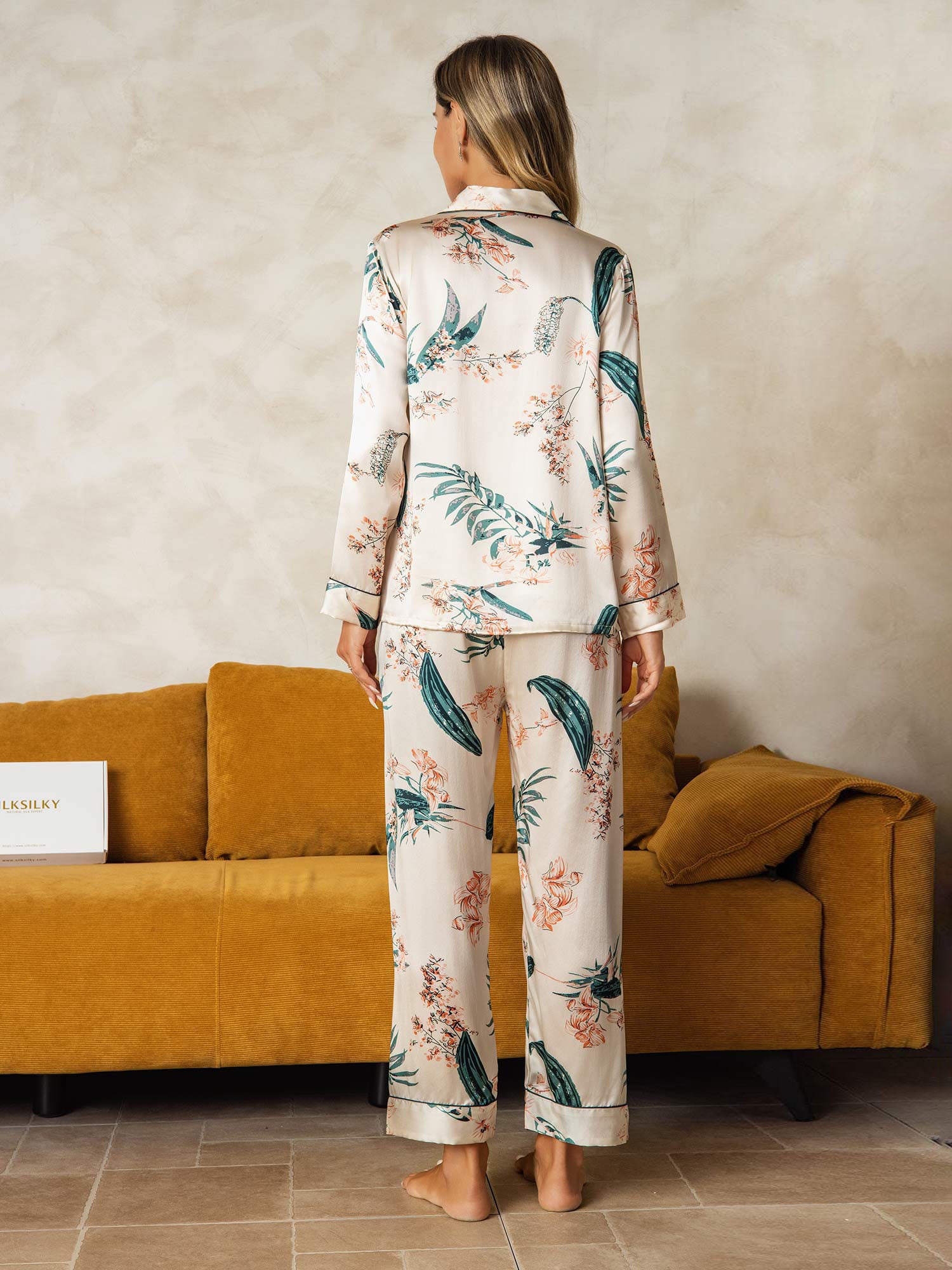 [Norsunluu] SilkSilky-FI Womens Pajamas 002