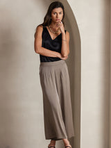 [Musta] SilkSilky-FI Sleeveless V Neck Camisole Top 005