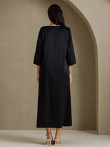 [Musta] SilkSilky-FI 3/4 Sleeve Round Neck Mekko 002