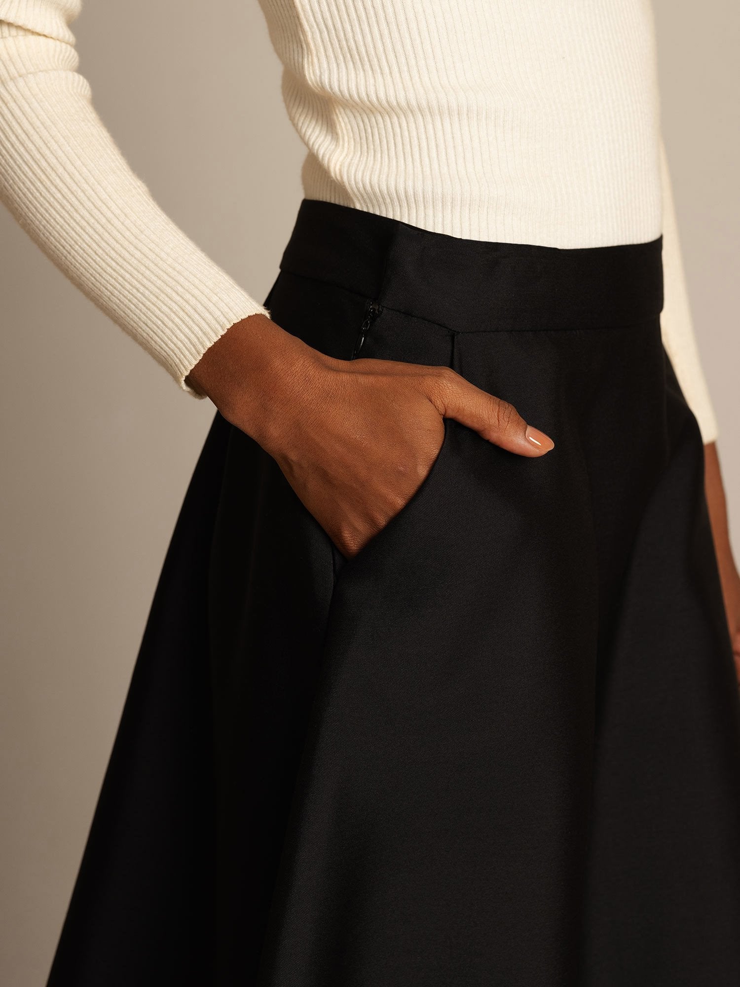 [Musta] SilkSilky-FI 32Momme Silk-Wool Blend Skirt 004,