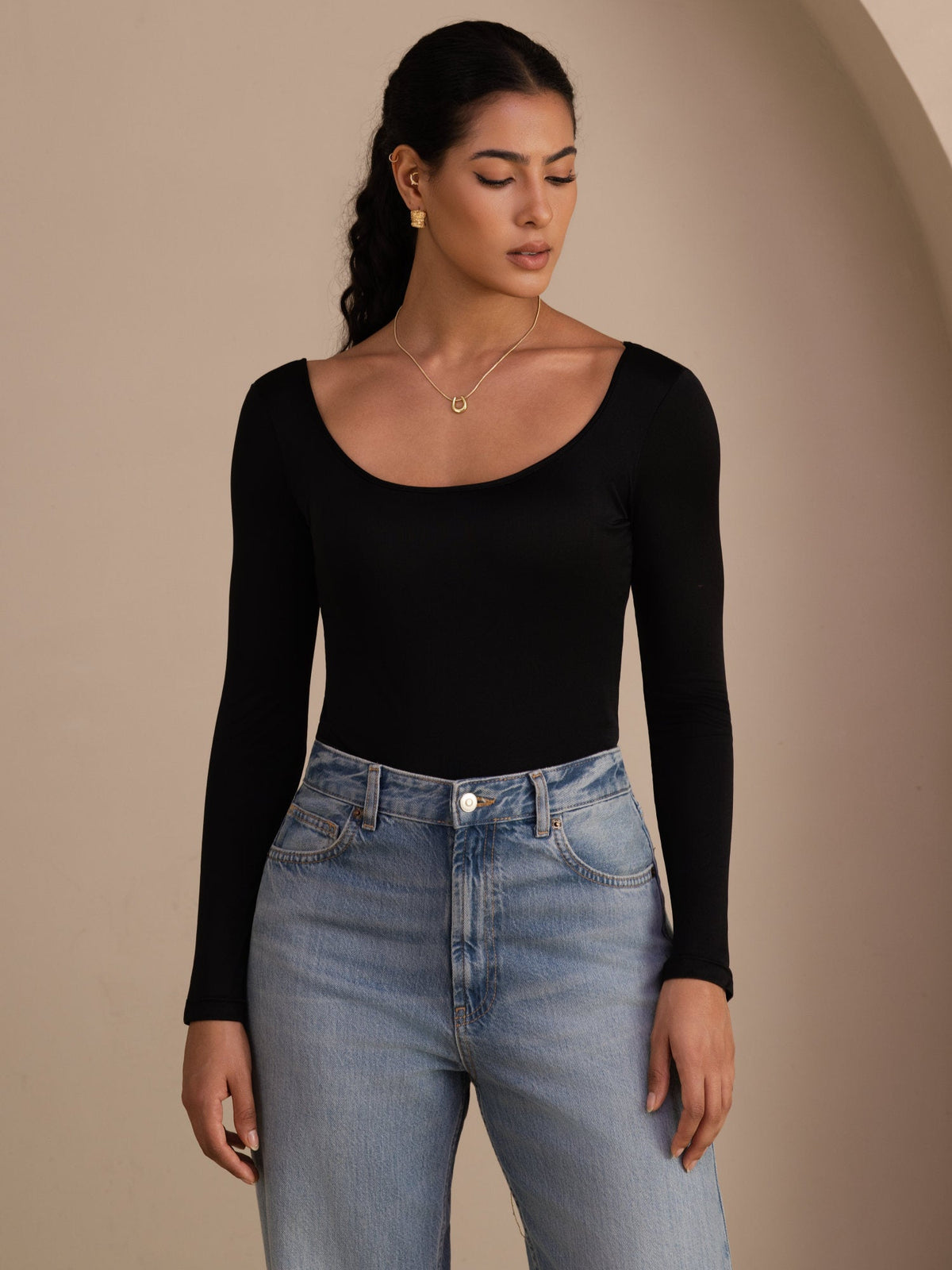 [Musta] SilkSilky-FI Long Sleeve U kaula Naisten T-paita 001