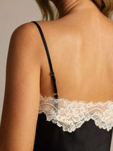 [Musta] SilkSilky-FI Spaghetti Strap V Neck Camisole Setti 005