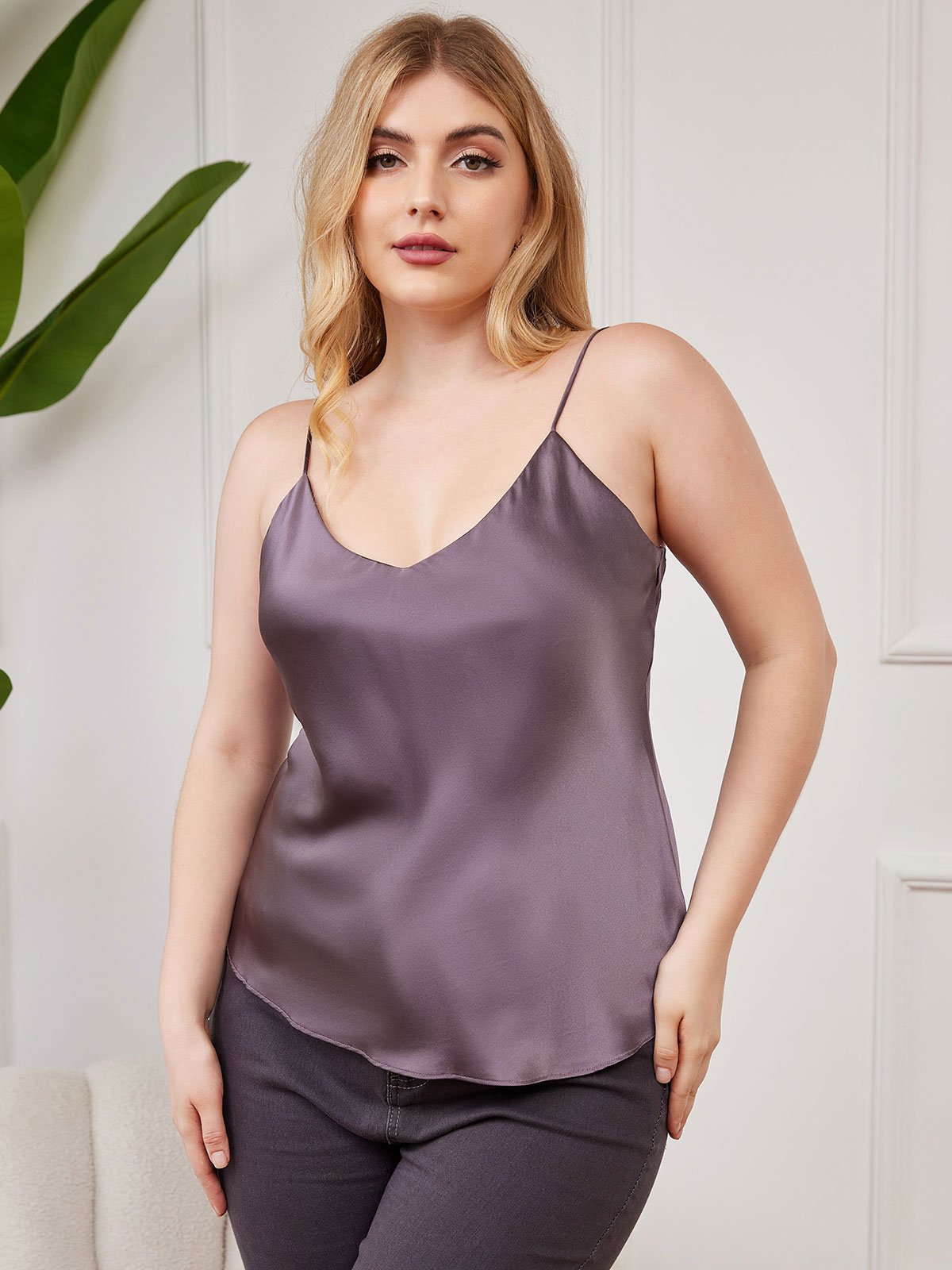[Purppuranharmaa] SilkSilky-FI Pure Silk Deep V Neck Plus-koon Camisole Top 003