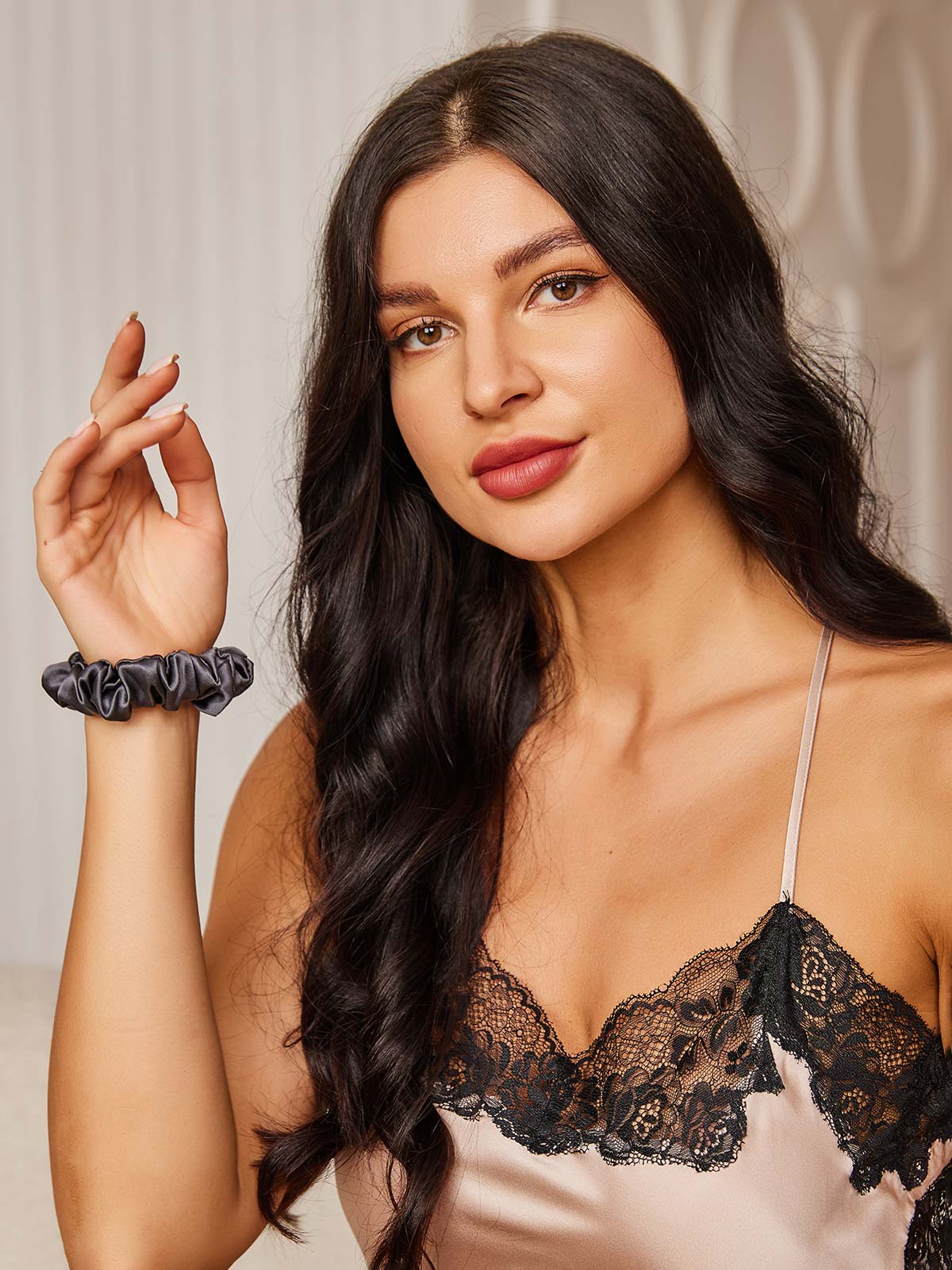 [Tumman Harmaa] SilkSilky-FI 19Momme Scrunchie 002