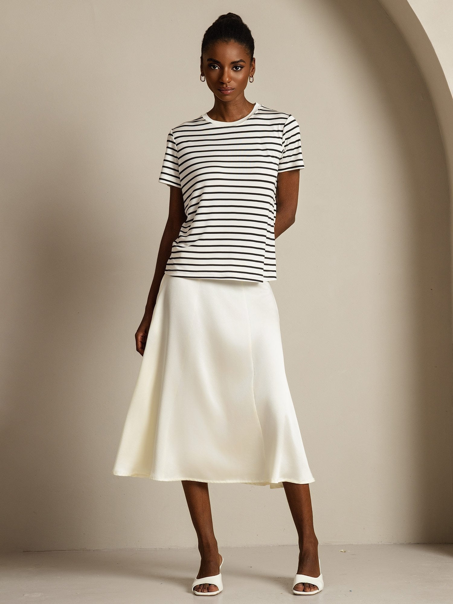 [ValkoinenRaita] SilkSilky-FI Womens T-Shirt 007