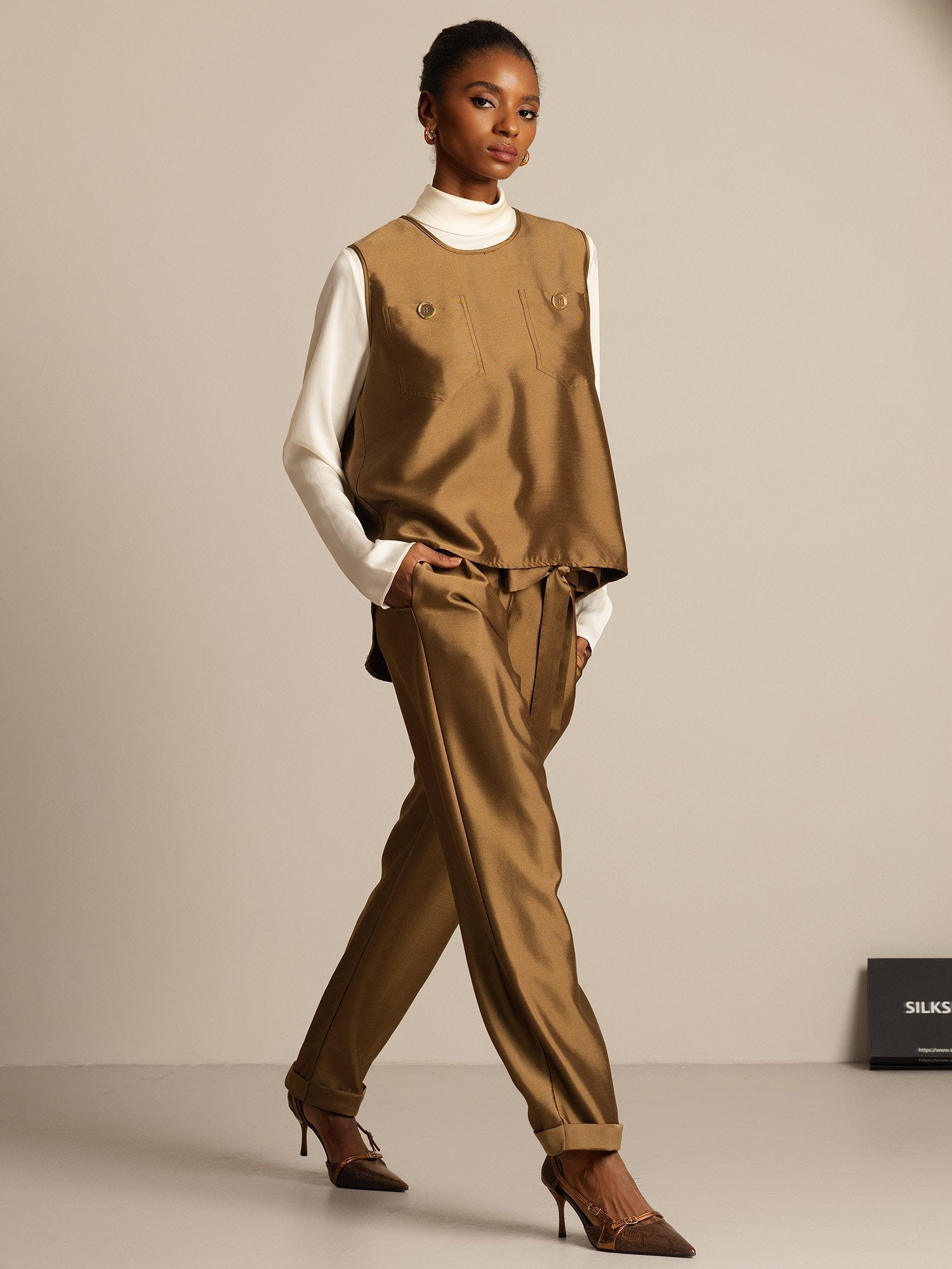 [Pronssi] SilkSilky-FI 32Momme Silk-Wool Blend Womens Vest 008,