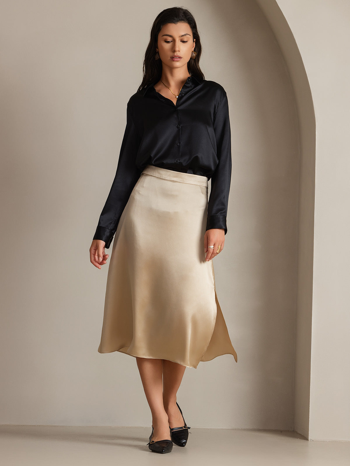 [Musta] SilkSilky-FI Womens Shirt 003