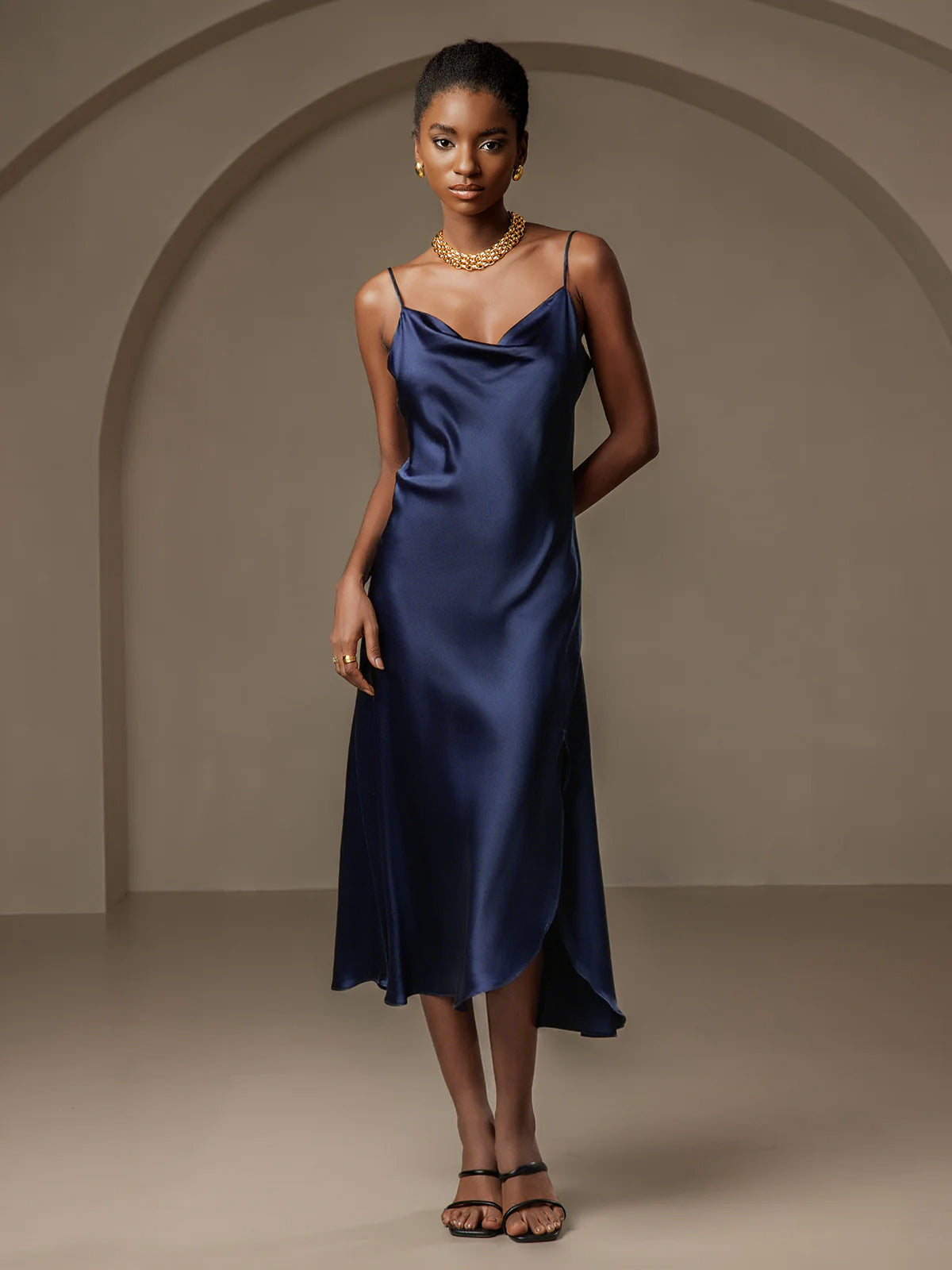 [Tummansininen] SilkSilky-FI 19Momme Dress 001